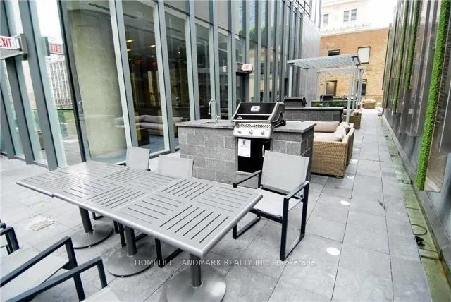 Photo 9 of Unit 1601, 15 Grenville Street, Toronto, Bay Street Corridor — HOMEH