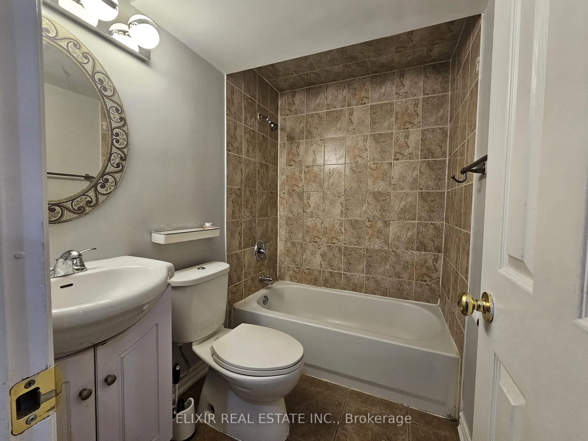 Photo 9 of Unit Basement, 4 Lonestar Crescent, Brampton, Fletcher's Meadow — HOMEH