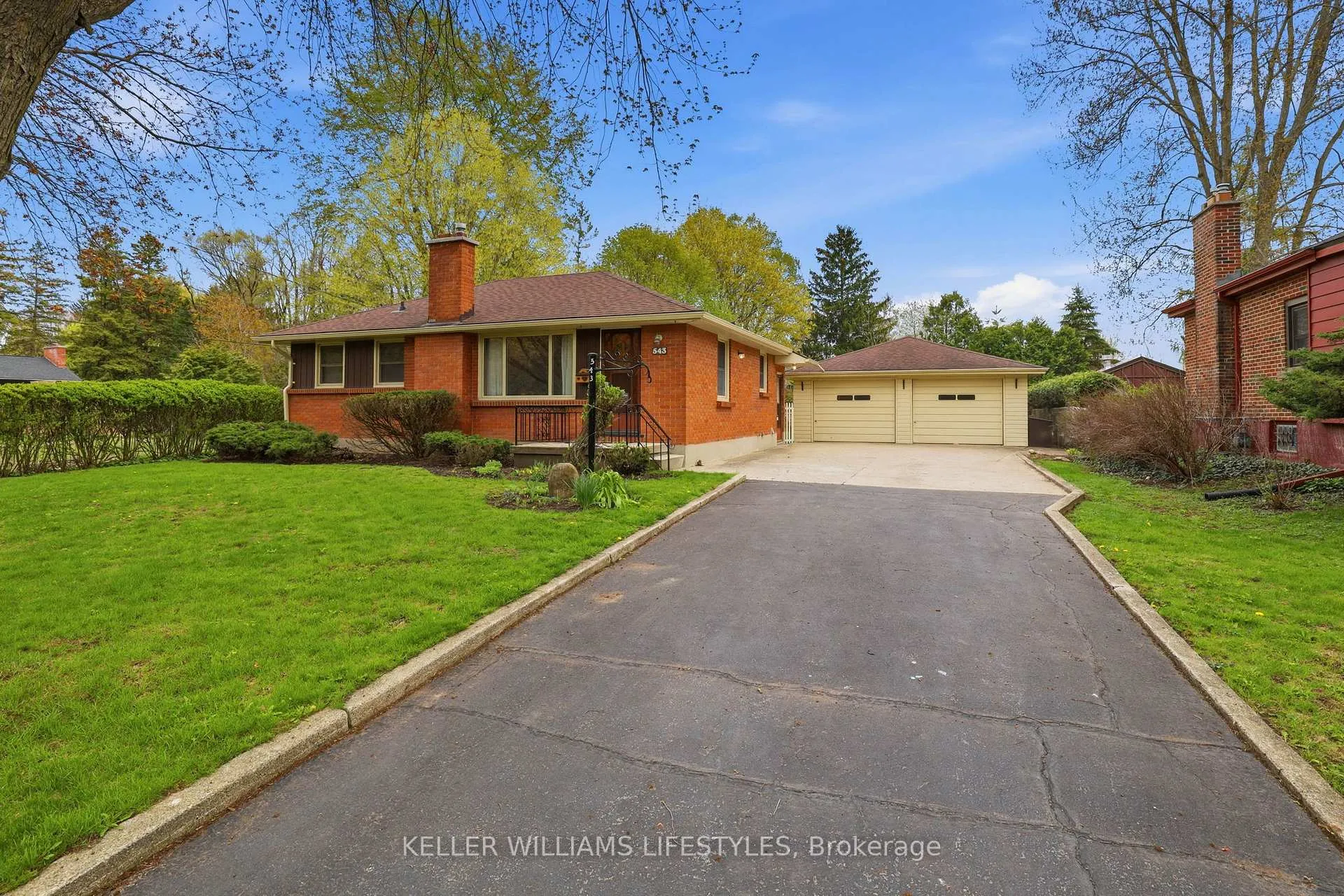 Photo 2 of 543 Elmdale Avenue, London, North G — HOMEH