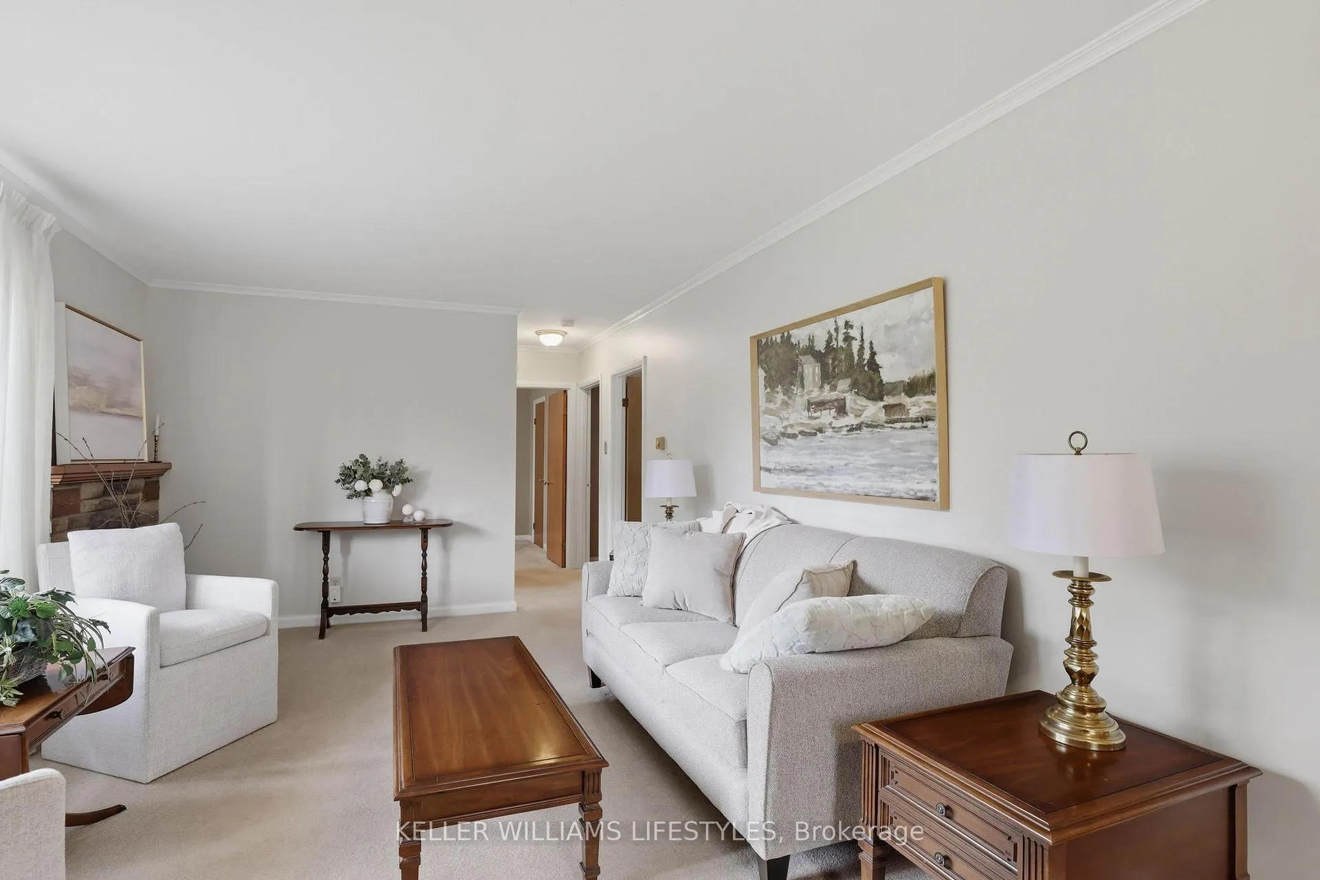 Photo 8 of 543 Elmdale Avenue, London, North G — HOMEH