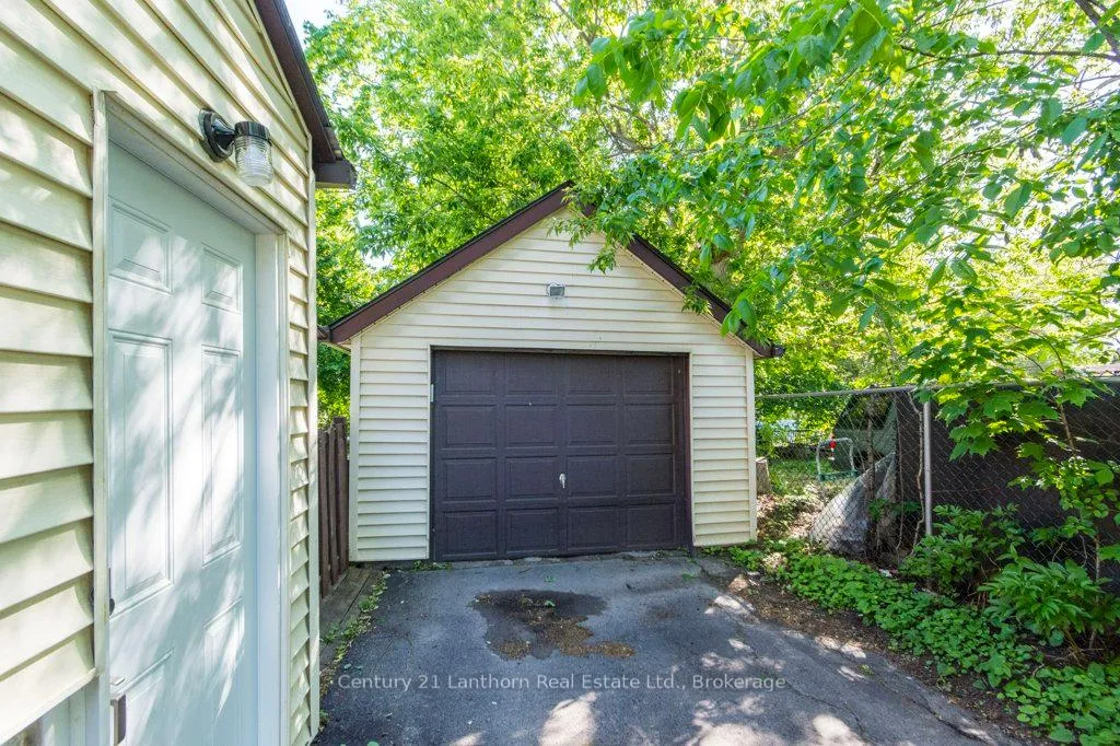 Photo 2 of 7 Purdy Street, Belleville, Belleville Ward — HOMEH