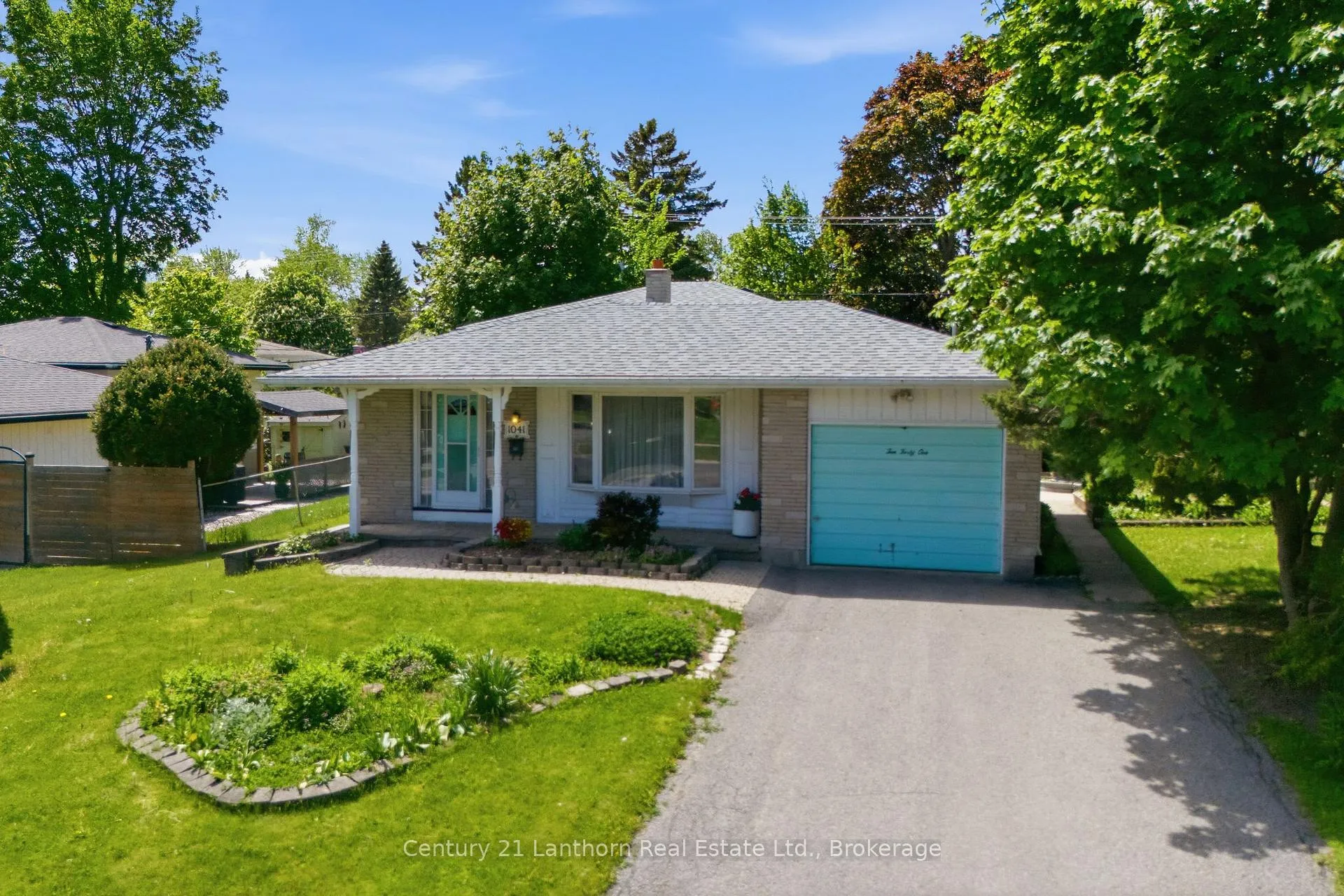 Photo 1 of 1041 Hudson Drive, Kingston, South of Taylor-Kidd Blvd — HOMEH