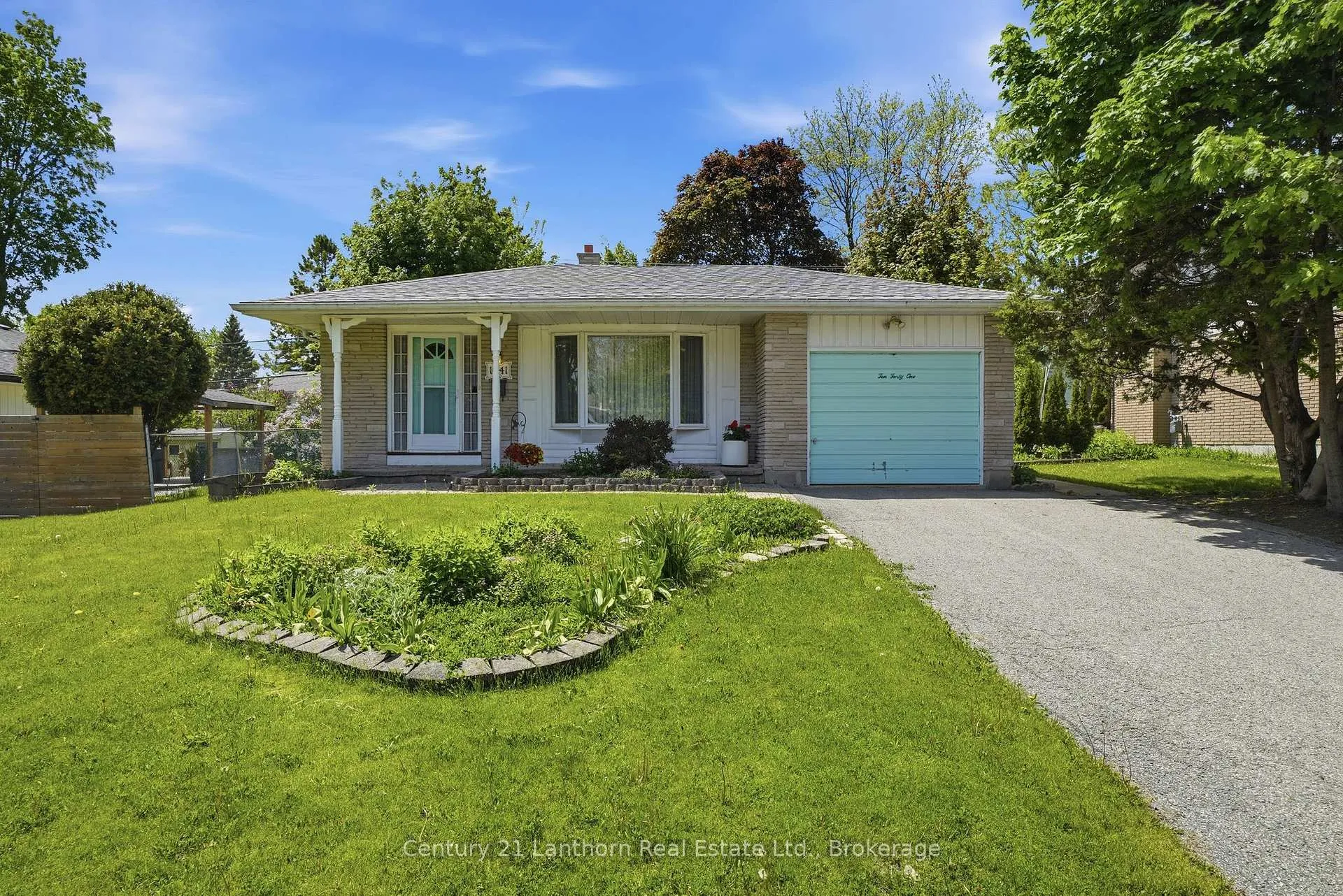 Photo 6 of 1041 Hudson Drive, Kingston, South of Taylor-Kidd Blvd — HOMEH