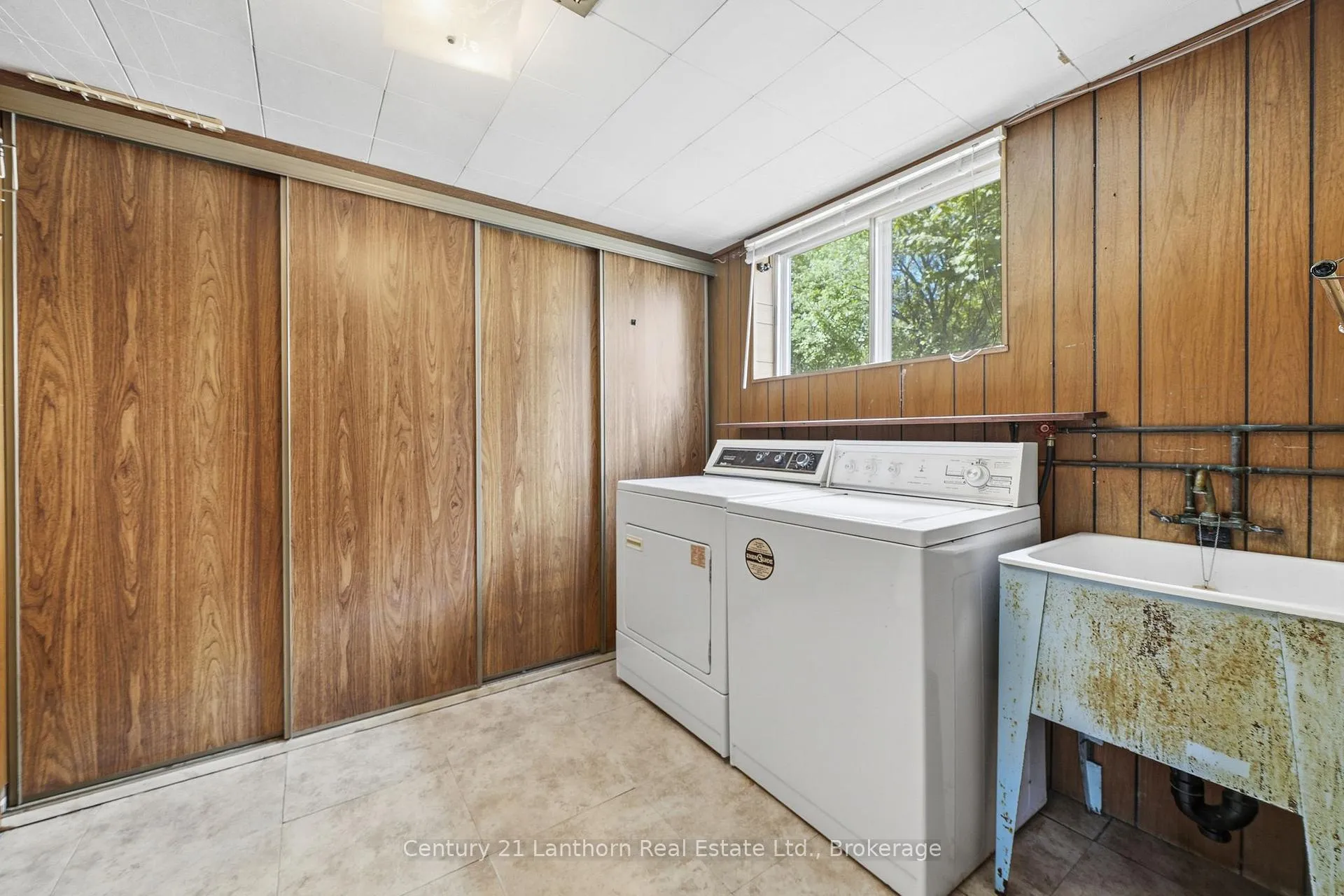 Photo 36 of 1041 Hudson Drive, Kingston, South of Taylor-Kidd Blvd — HOMEH
