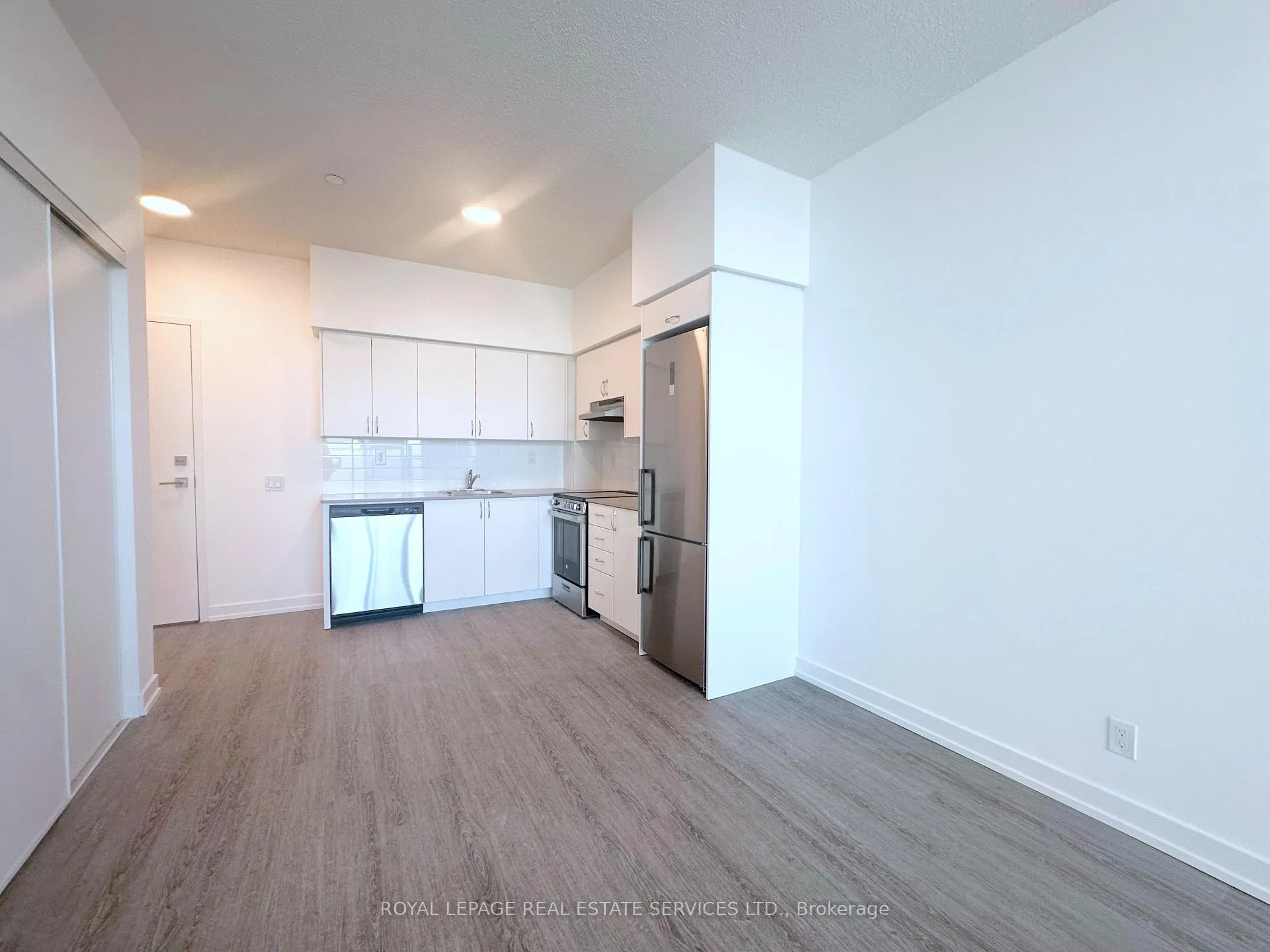 Photo 4 of Unit 1001, 2 River Plate Street, Ajax, South West — HOMEH