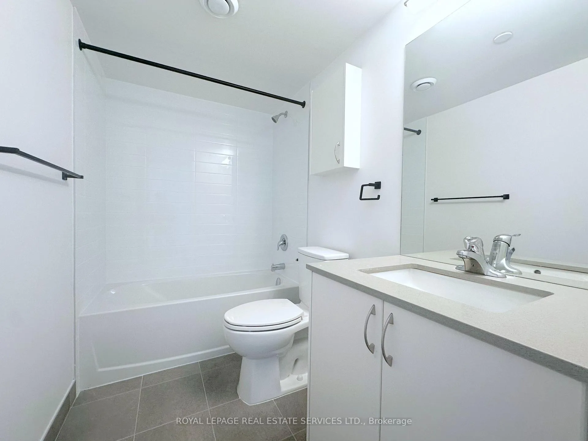 Photo 10 of Unit 1001, 2 River Plate Street, Ajax, South West — HOMEH
