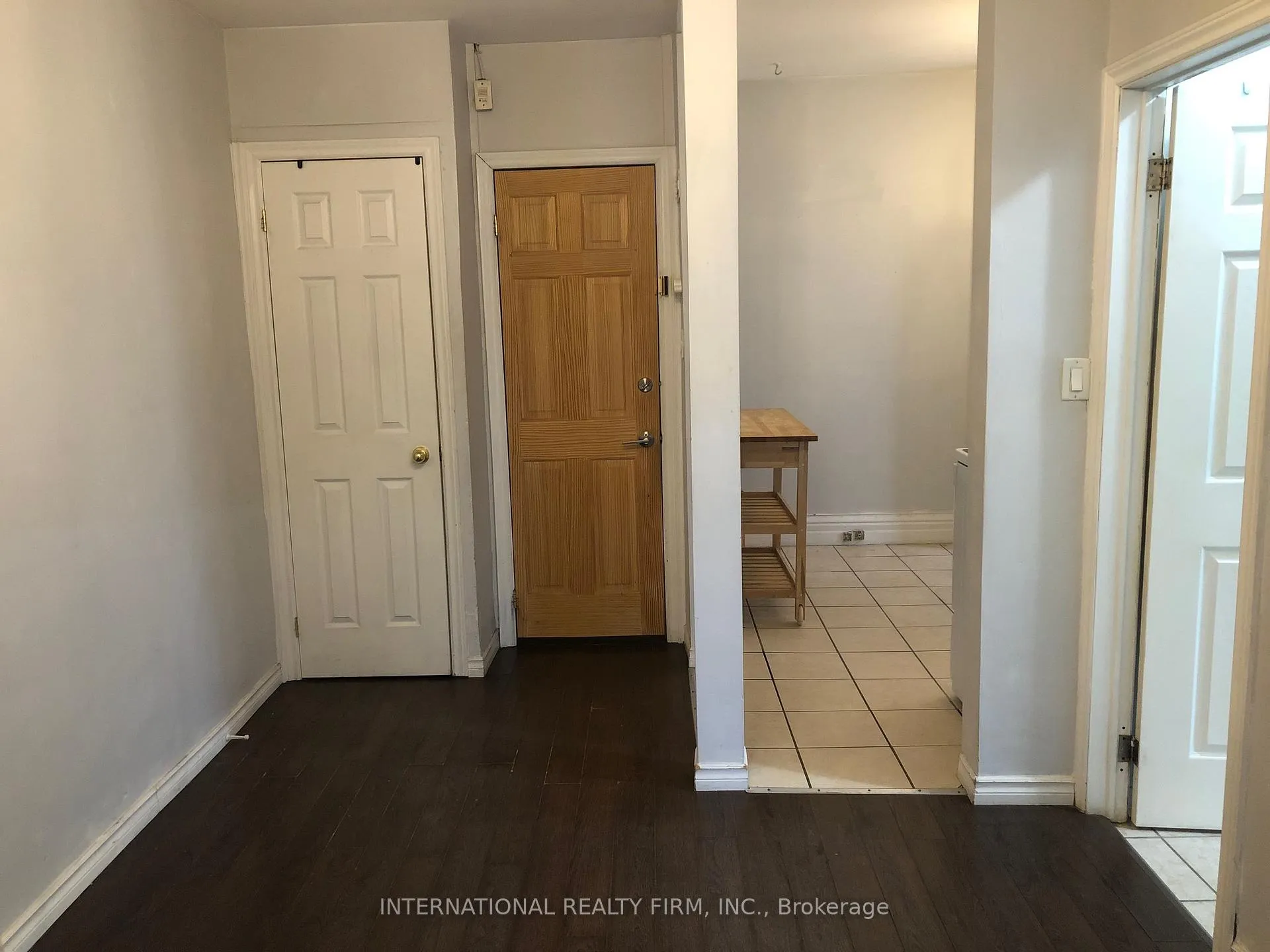 Photo 5 of Unit 2, 201 Dundas Street E, Toronto, Moss Park — HOMEH