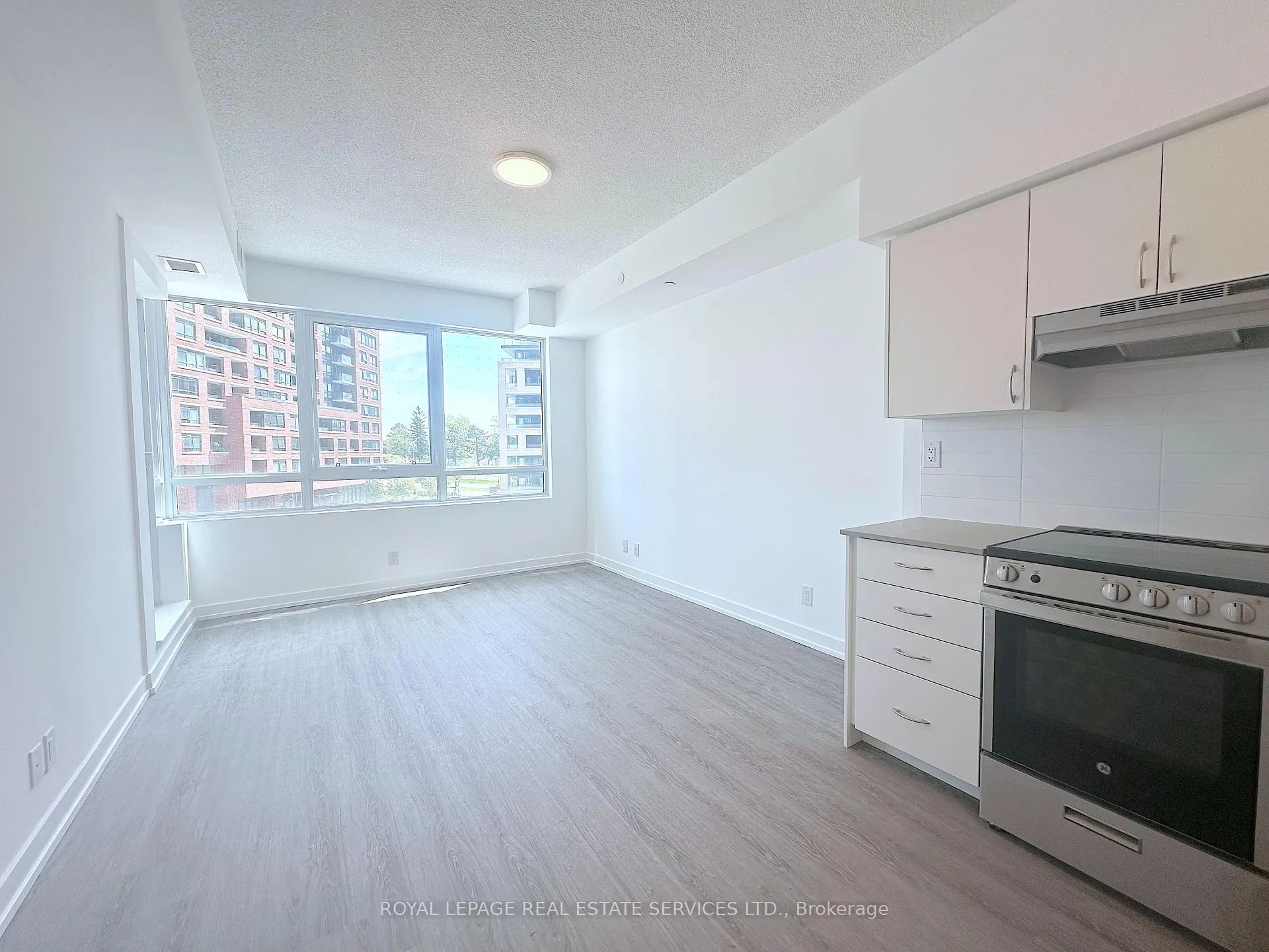 Photo 4 of Unit 305, 25 Kitney Drive, Ajax, South West — HOMEH