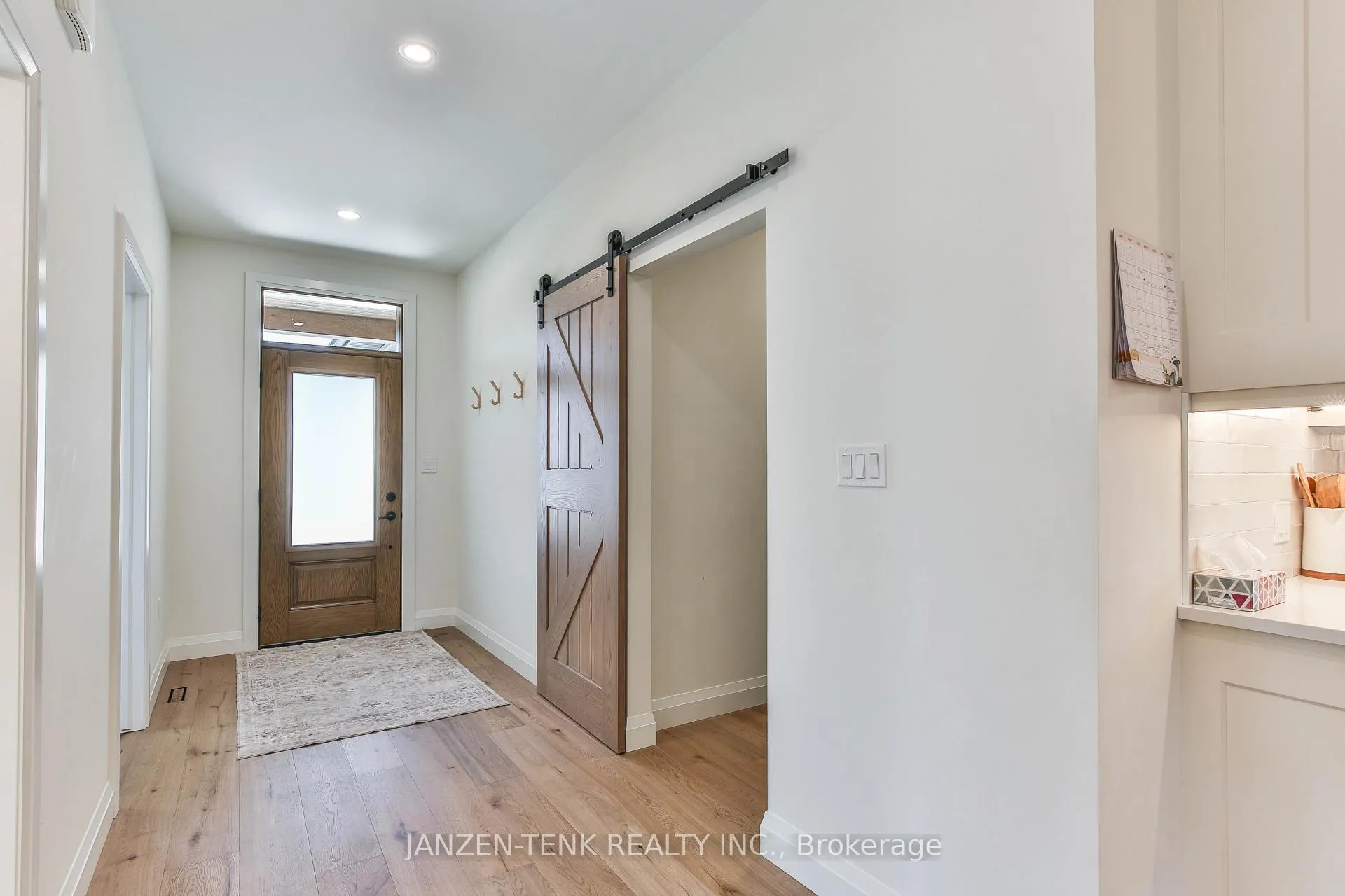 Photo 4 of 11 Charles Court, Bayham, Port Burwell — HOMEH