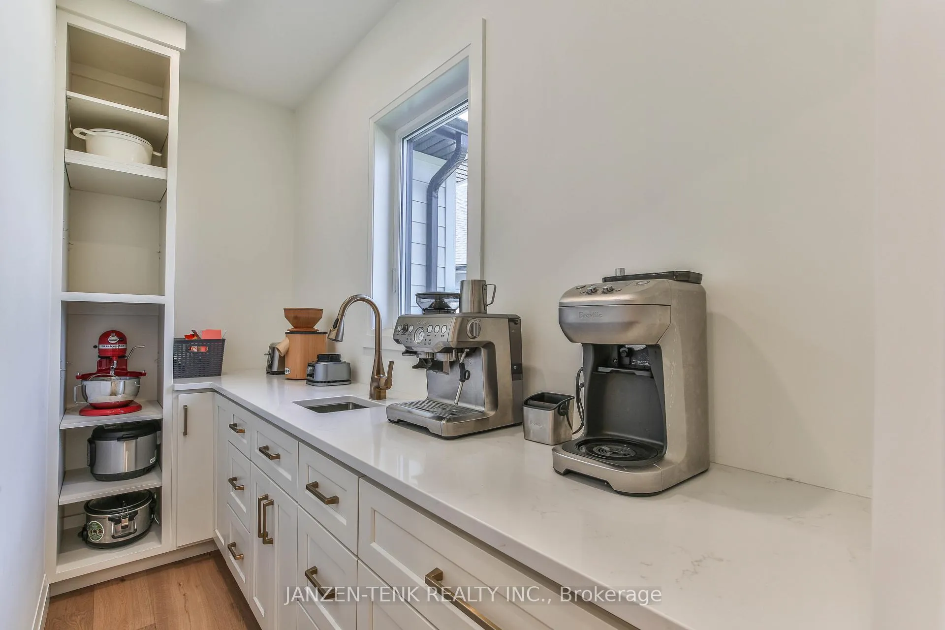 Photo 13 of 11 Charles Court, Bayham, Port Burwell — HOMEH
