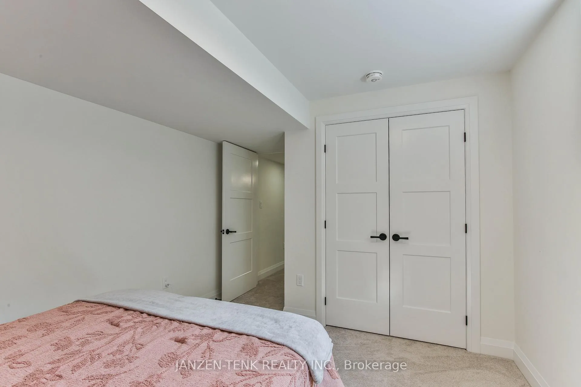 Photo 40 of 11 Charles Court, Bayham, Port Burwell — HOMEH