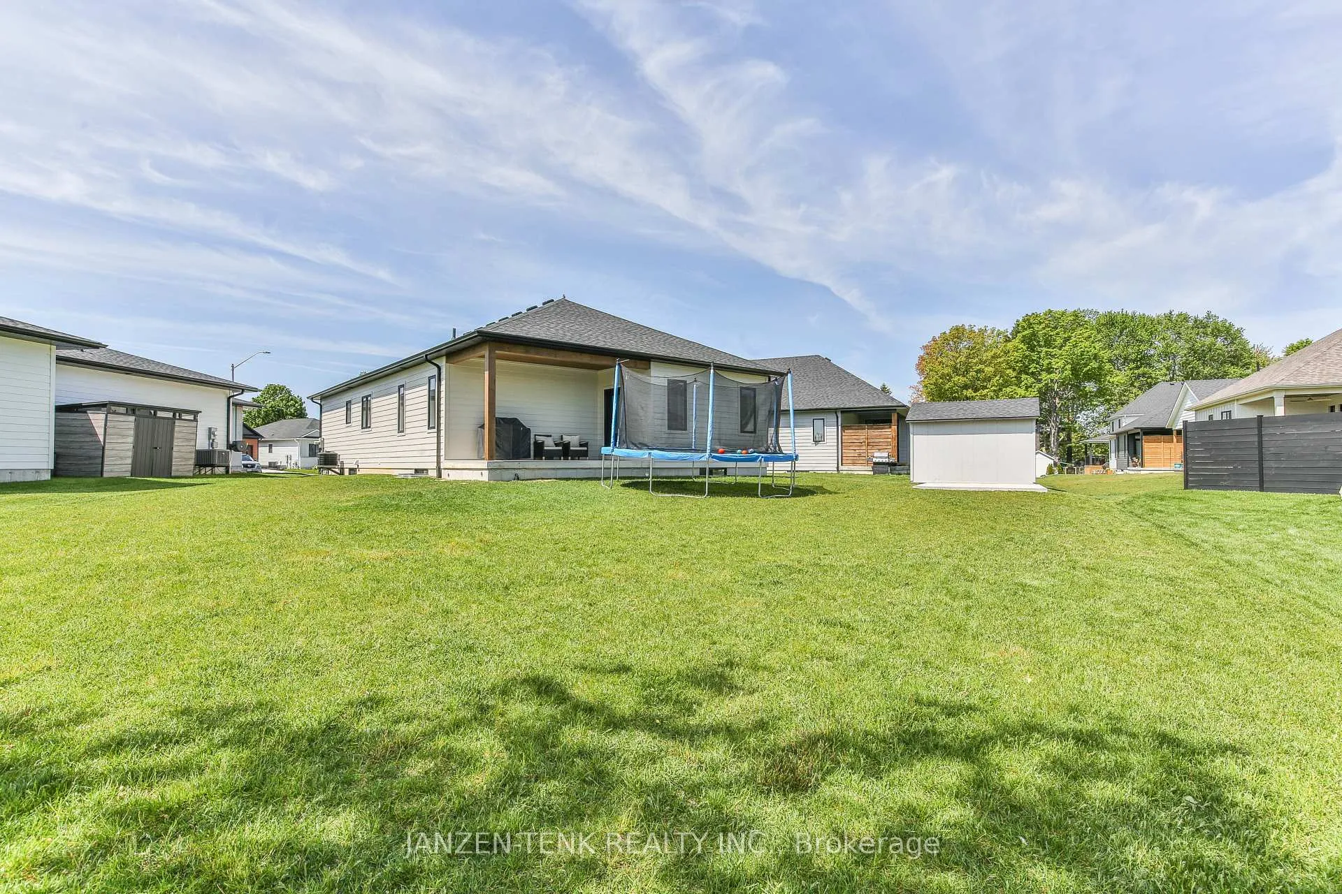Photo 50 of 11 Charles Court, Bayham, Port Burwell — HOMEH
