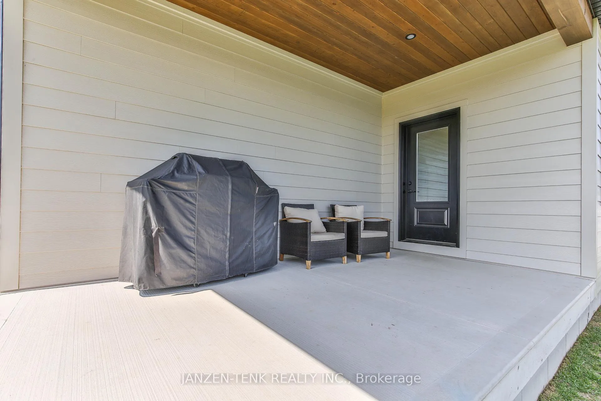 Photo 44 of 11 Charles Court, Bayham, Port Burwell — HOMEH