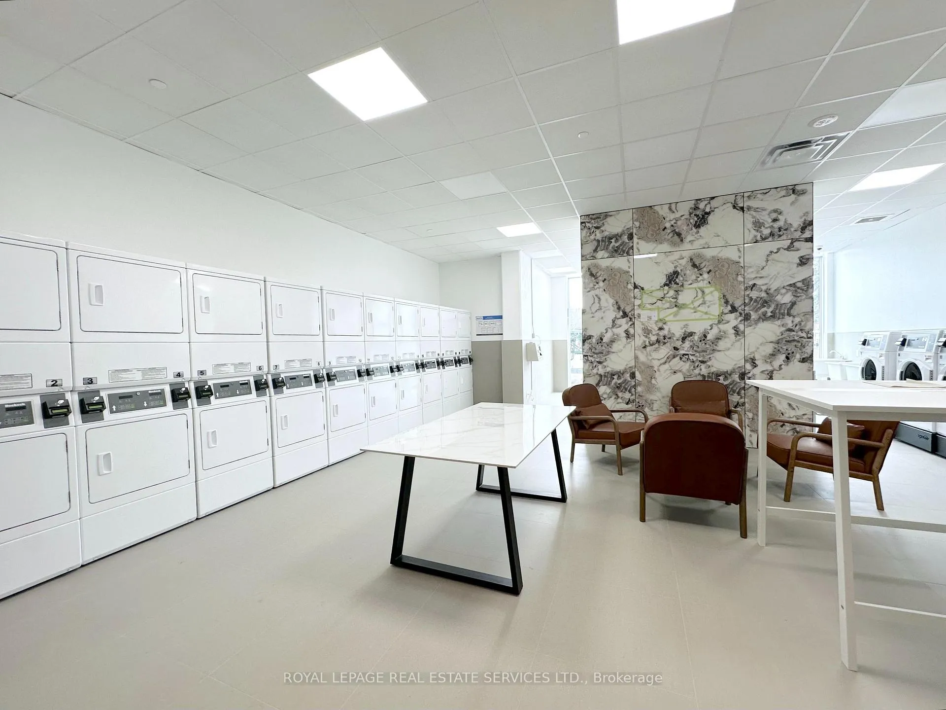 Photo 10 of Unit 423, 25 Kitney Drive, Ajax, South West — HOMEH