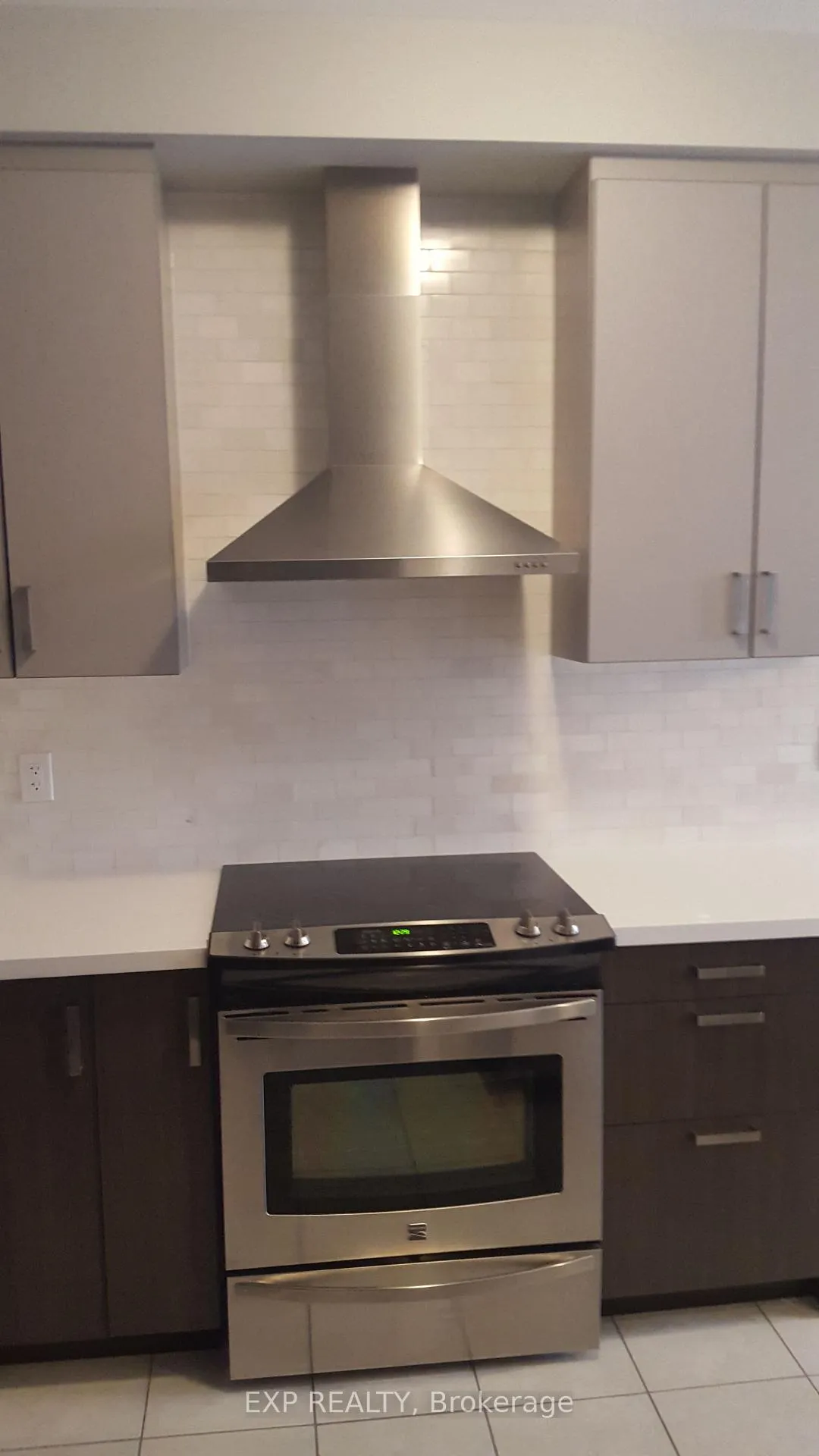 Photo 7 of 30 Isherwood Crescent, Vaughan, Vellore Village — HOMEH