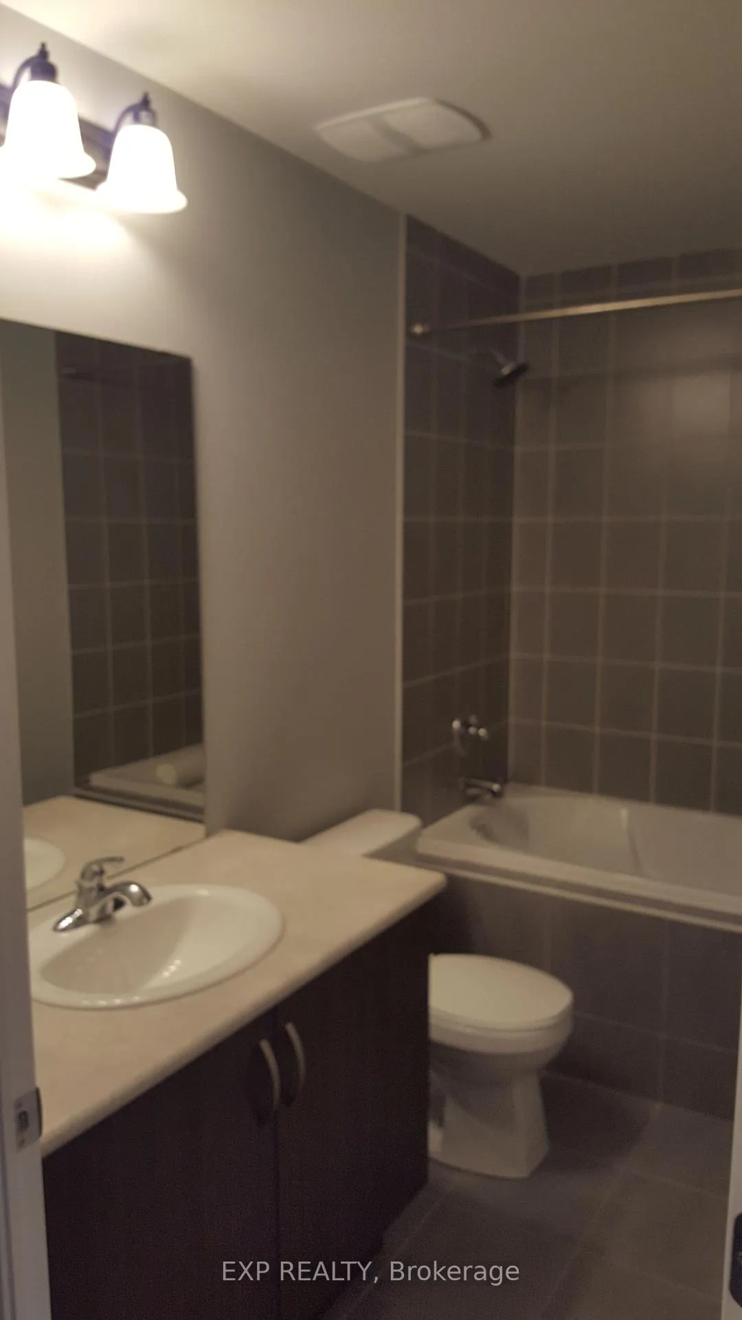 Photo 8 of 30 Isherwood Crescent, Vaughan, Vellore Village — HOMEH