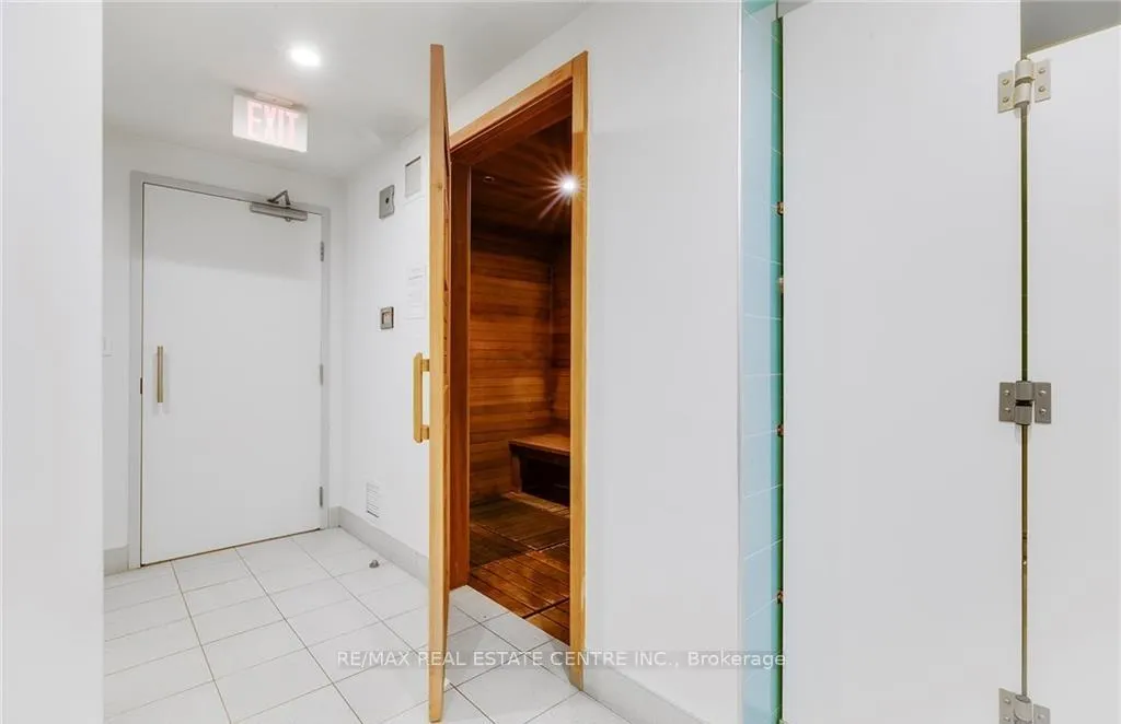 Photo 6 of Unit 933, 165 Legion Road N, Etobicoke, Mimico — HOMEH