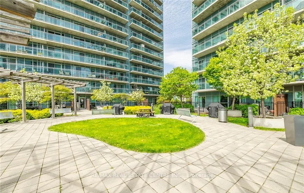 Photo 13 of Unit 933, 165 Legion Road N, Etobicoke, Mimico — HOMEH