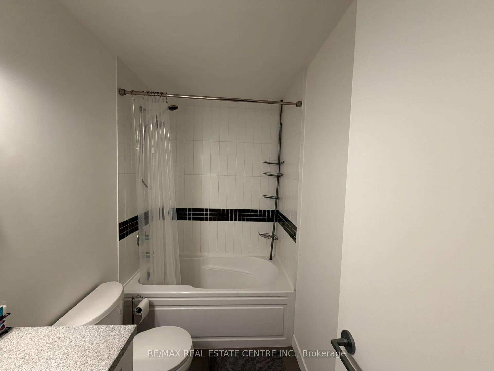 Photo 19 of Unit 933, 165 Legion Road N, Etobicoke, Mimico — HOMEH