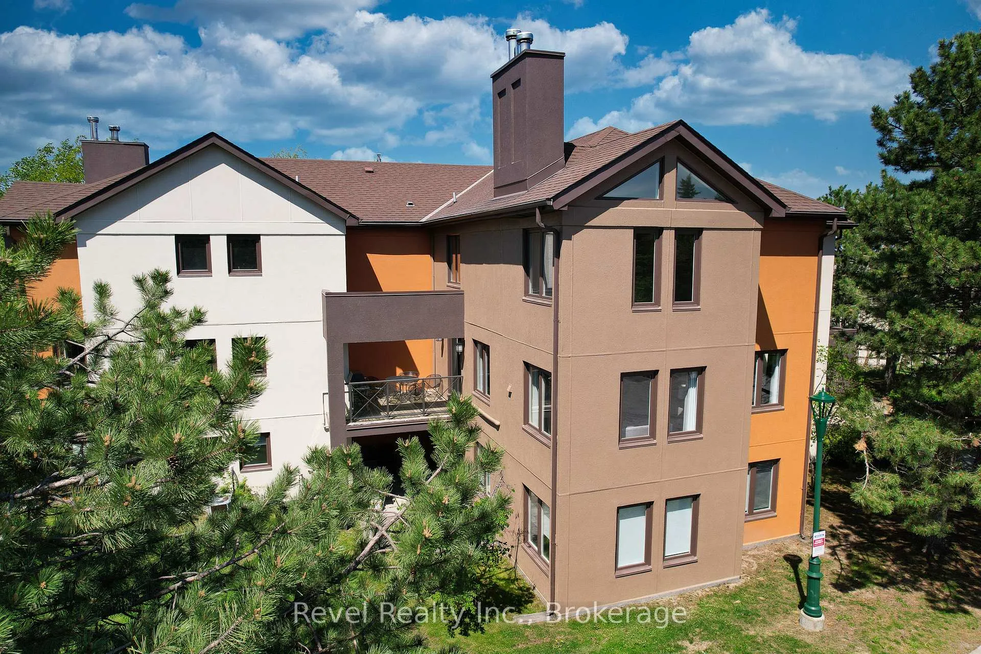 Photo 2 of Unit 224, 169 Jozo Weider Boulevard, Blue Mountains — HOMEH