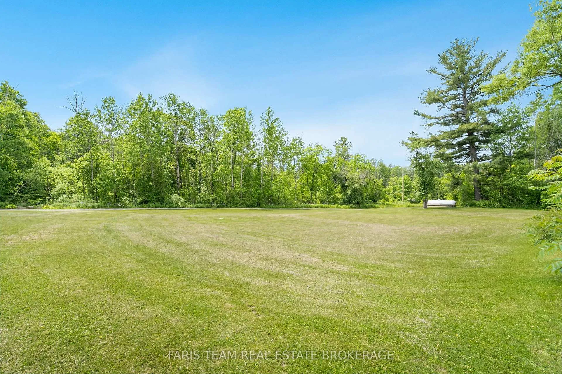 Photo 45 of 400 Lloyd's Lane, King, Pottageville — HOMEH