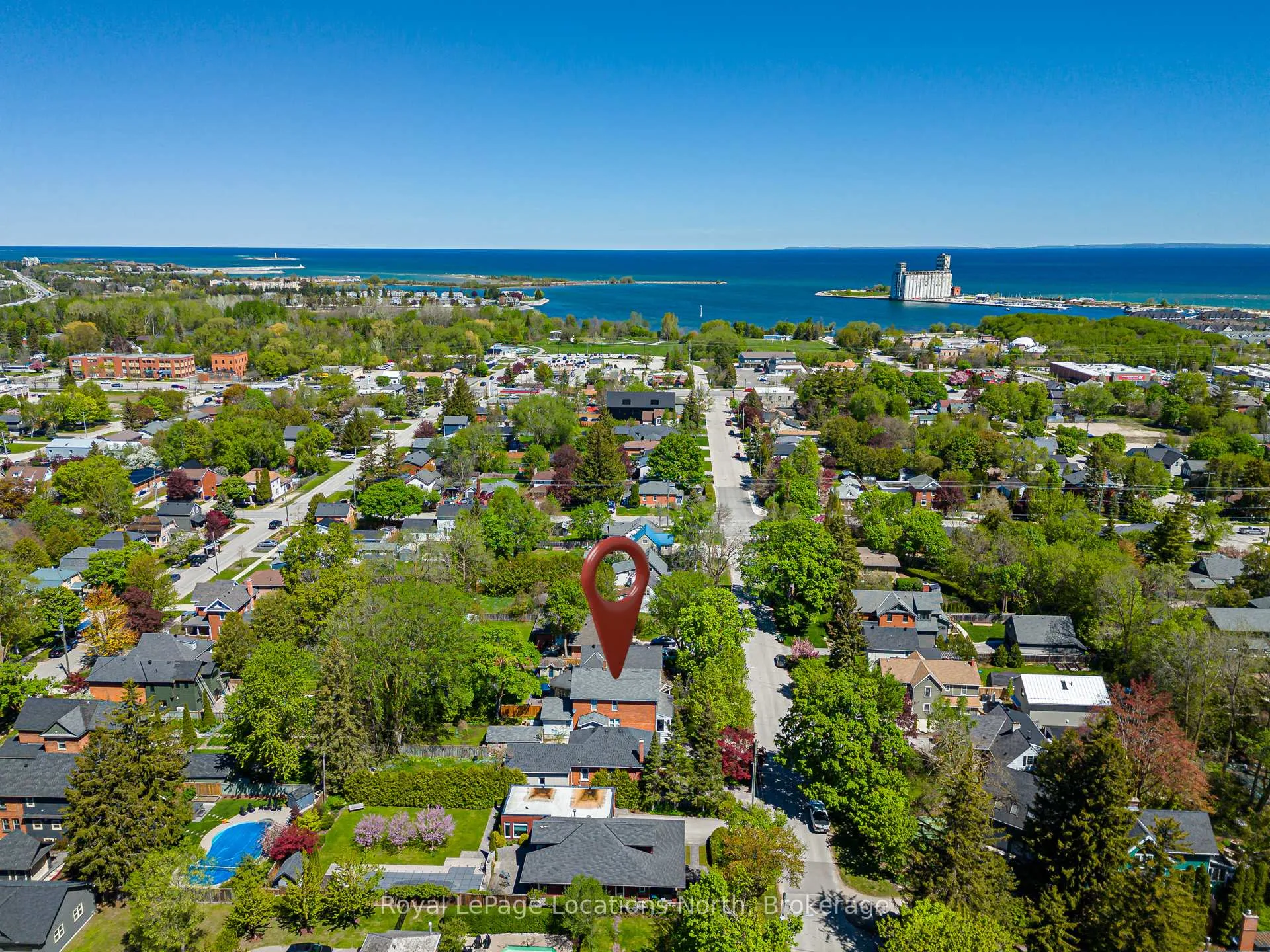 Photo 1 of 136 Oak Street, Collingwood — HOMEH