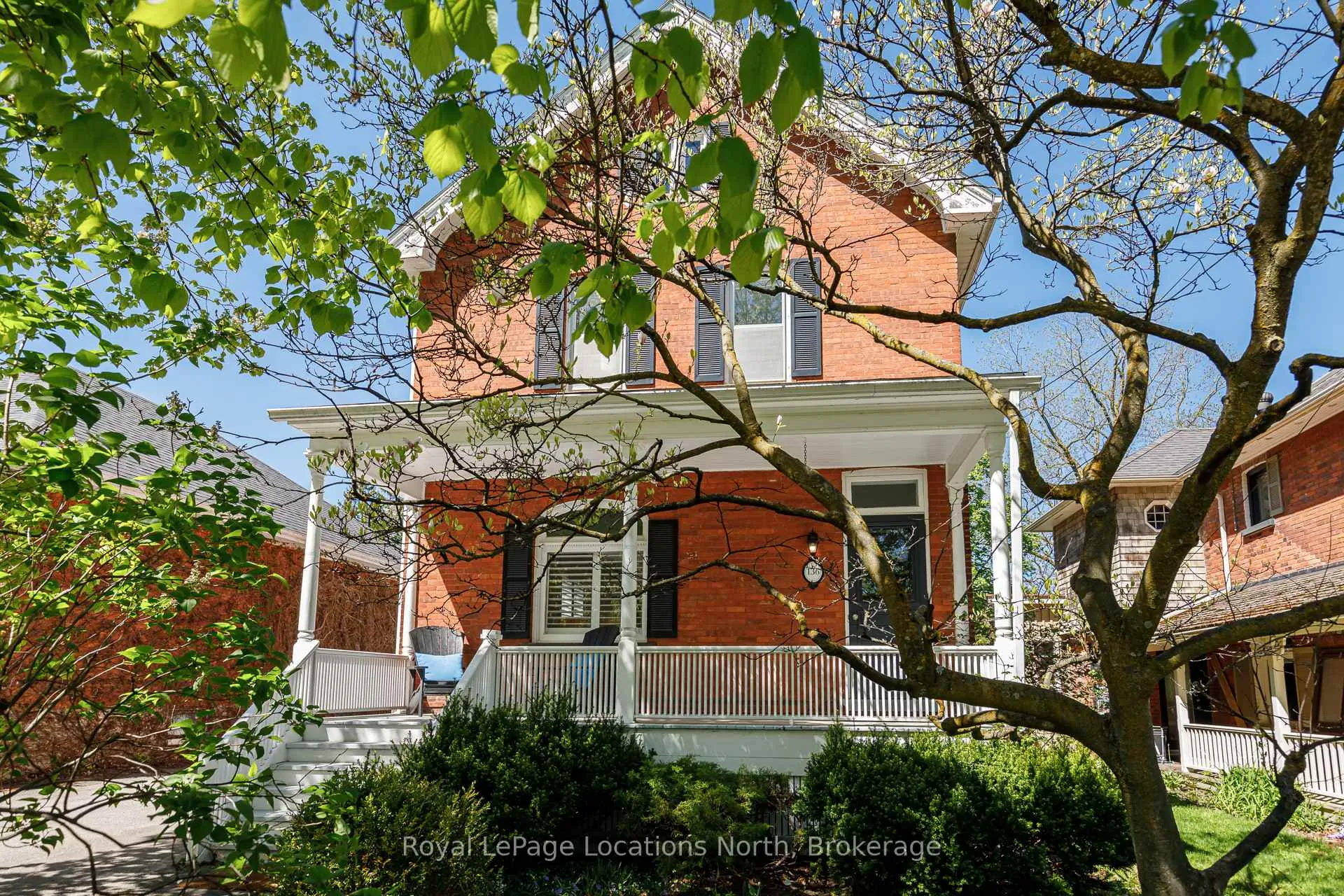 Photo 4 of 136 Oak Street, Collingwood — HOMEH