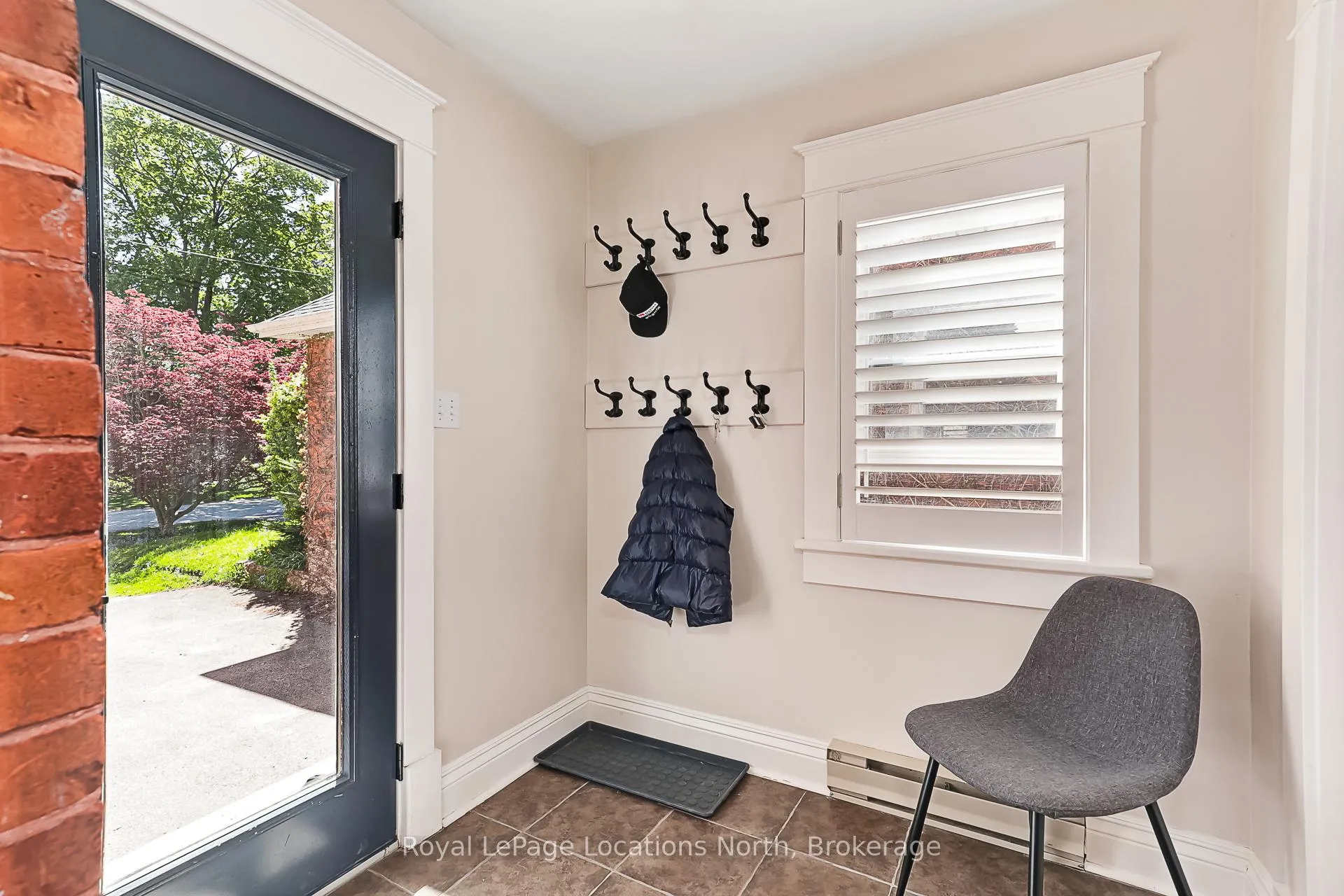 Photo 16 of 136 Oak Street, Collingwood — HOMEH