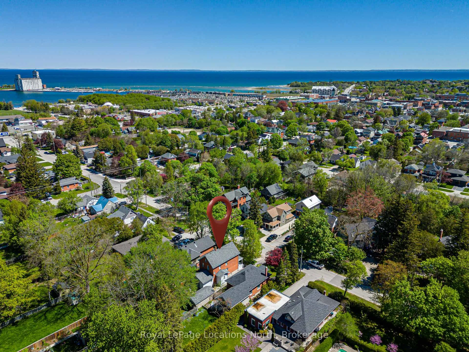 Photo 33 of 136 Oak Street, Collingwood — HOMEH
