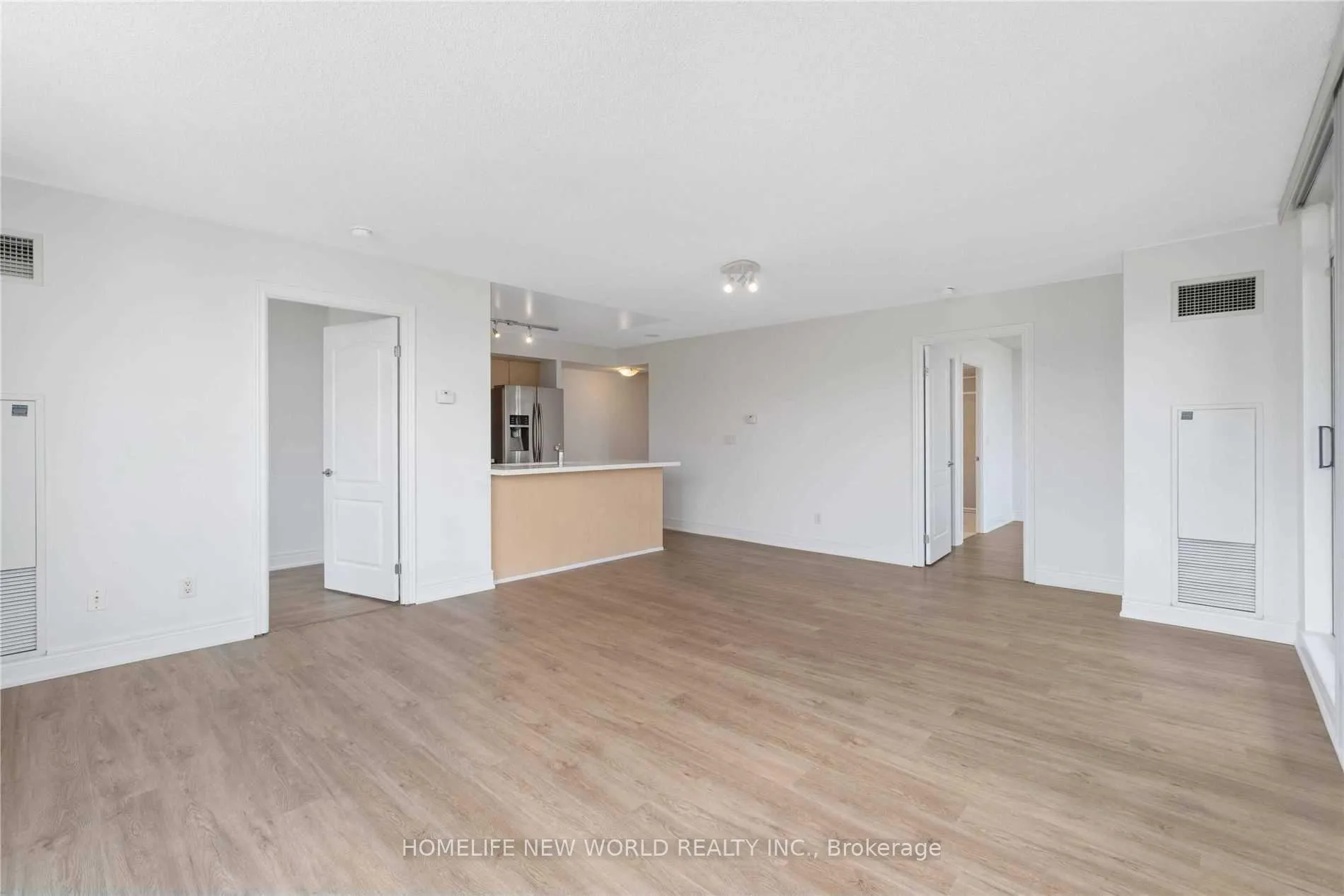 Photo 8 of Unit 220, 62 Suncrest Boulevard, Markham, Commerce Valley — HOMEH