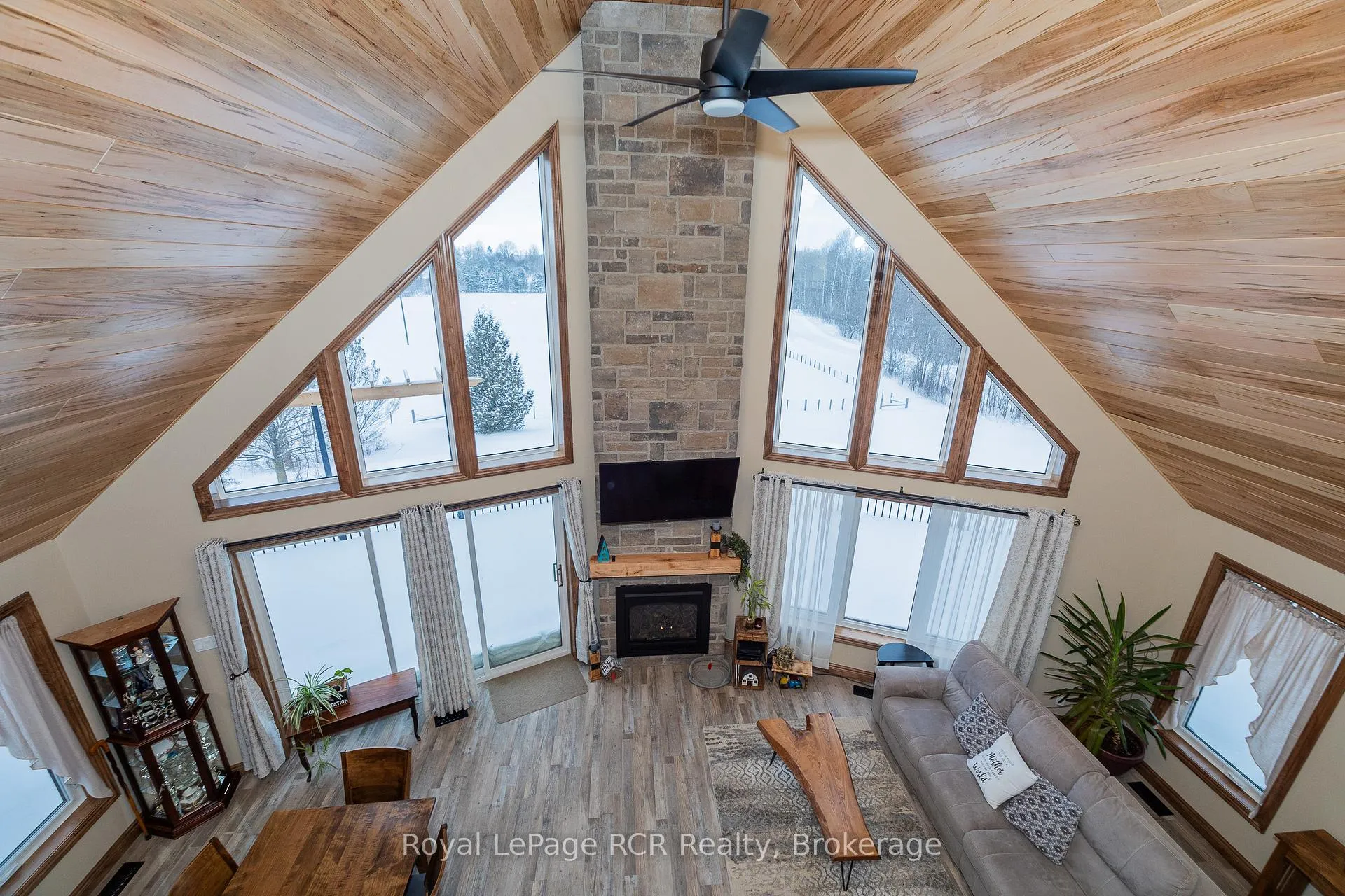 Photo 21 of 742654 Sideroad 4B Side Road, Chatsworth — HOMEH