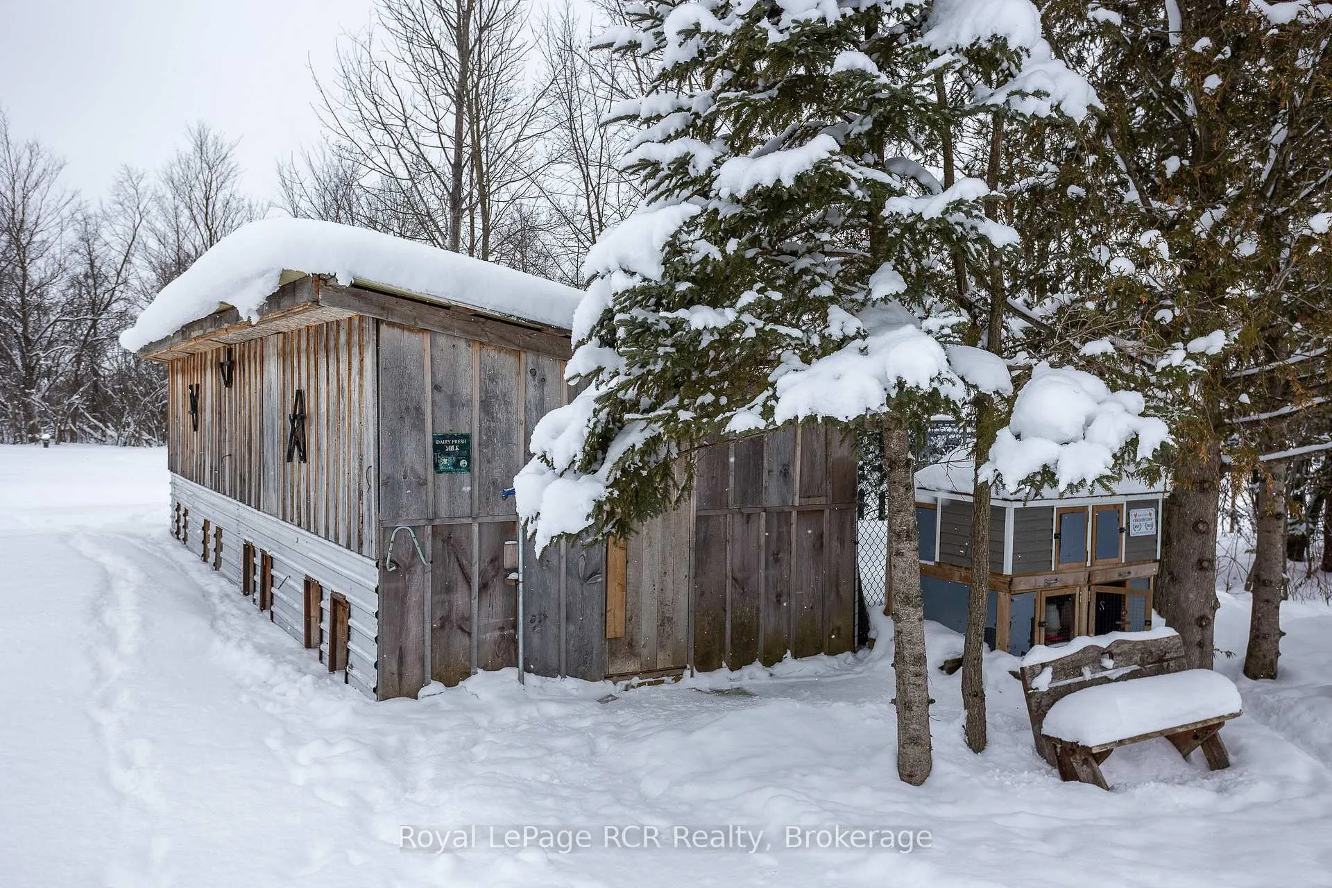 Photo 41 of 742654 Sideroad 4B Side Road, Chatsworth — HOMEH