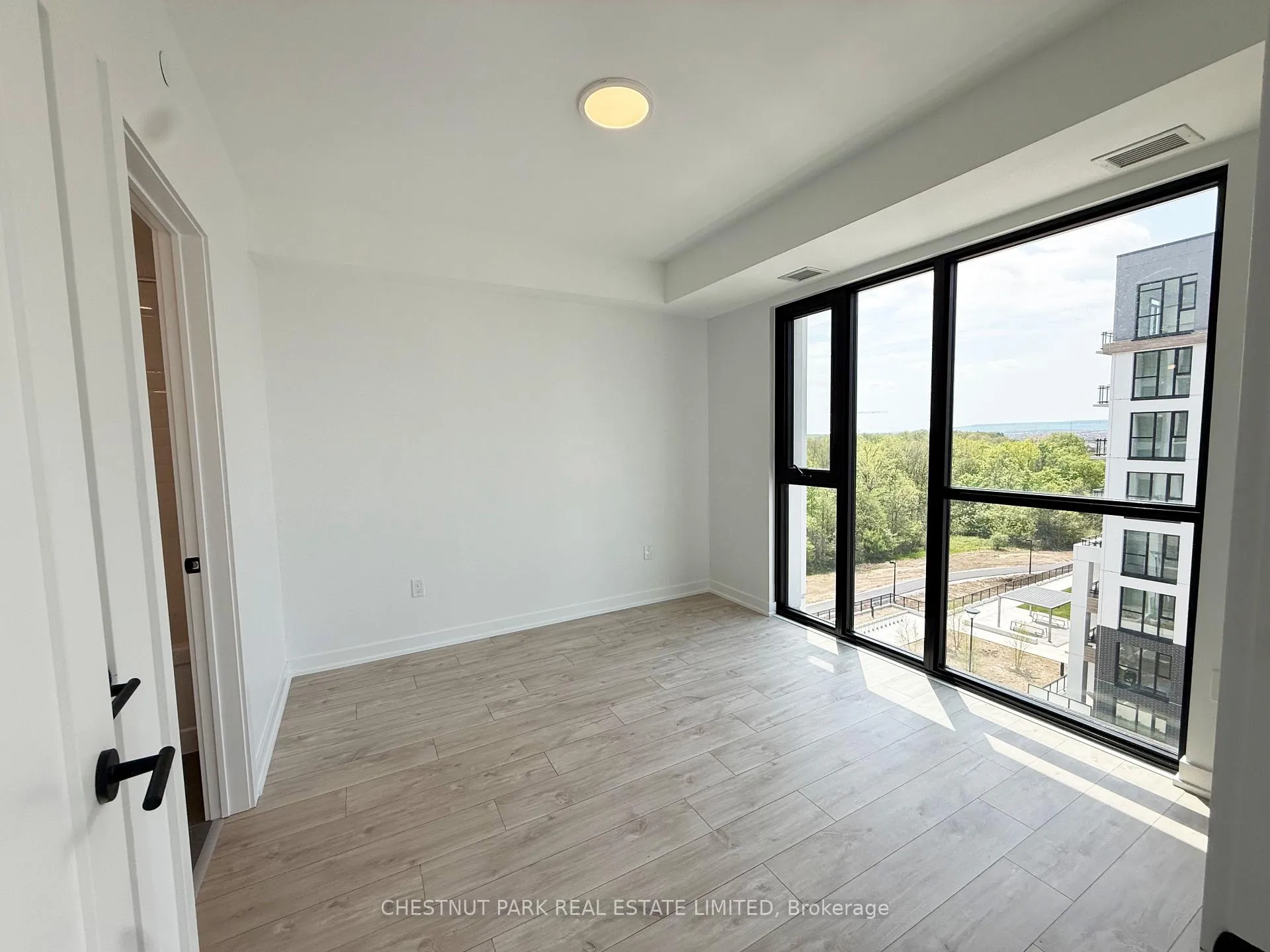 Photo 13 of Unit 605, 750 Whitlock Avenue, Milton, Cobban — HOMEH