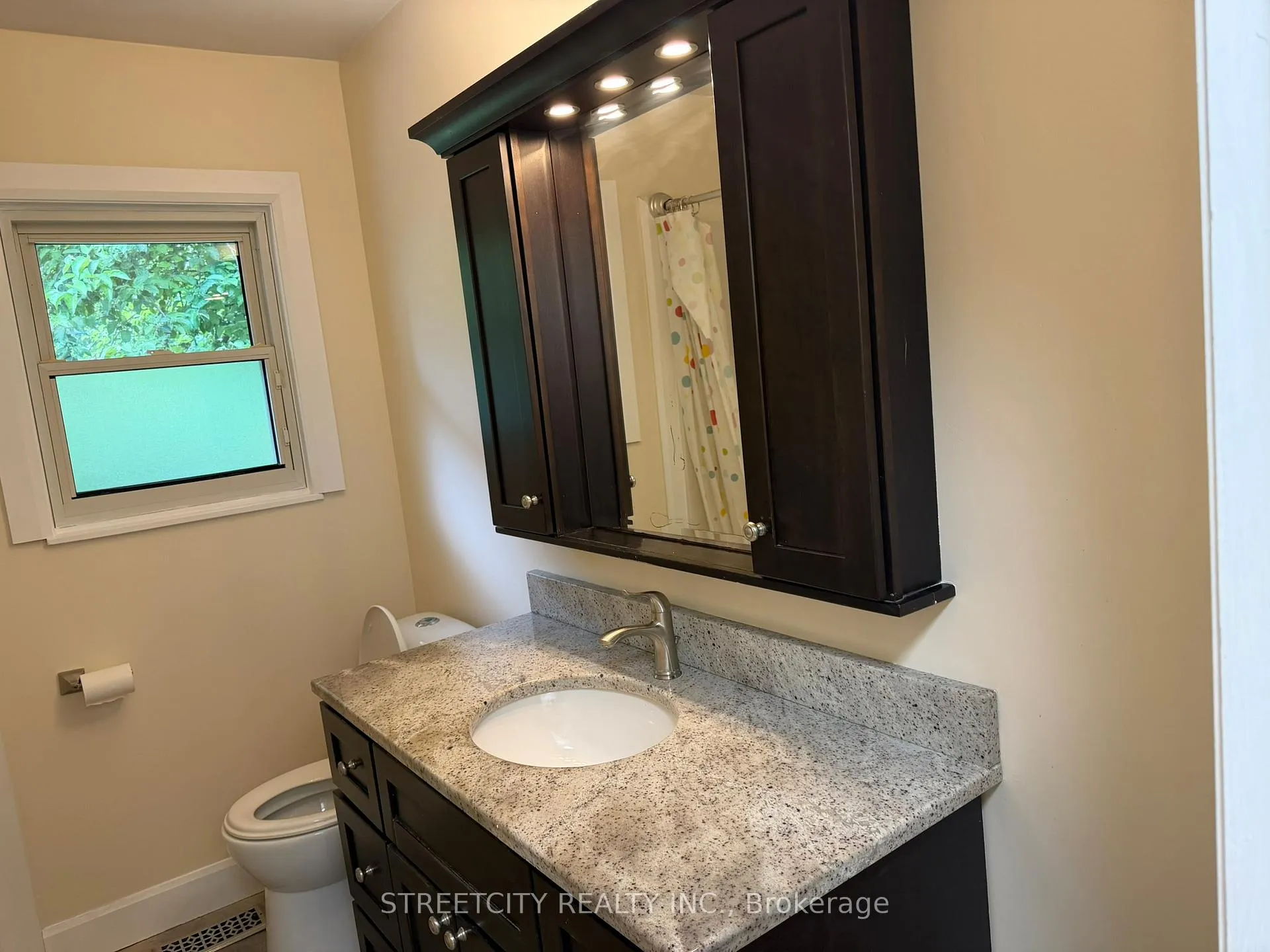 Photo 11 of 444 Scenic Drive, London, South J — HOMEH