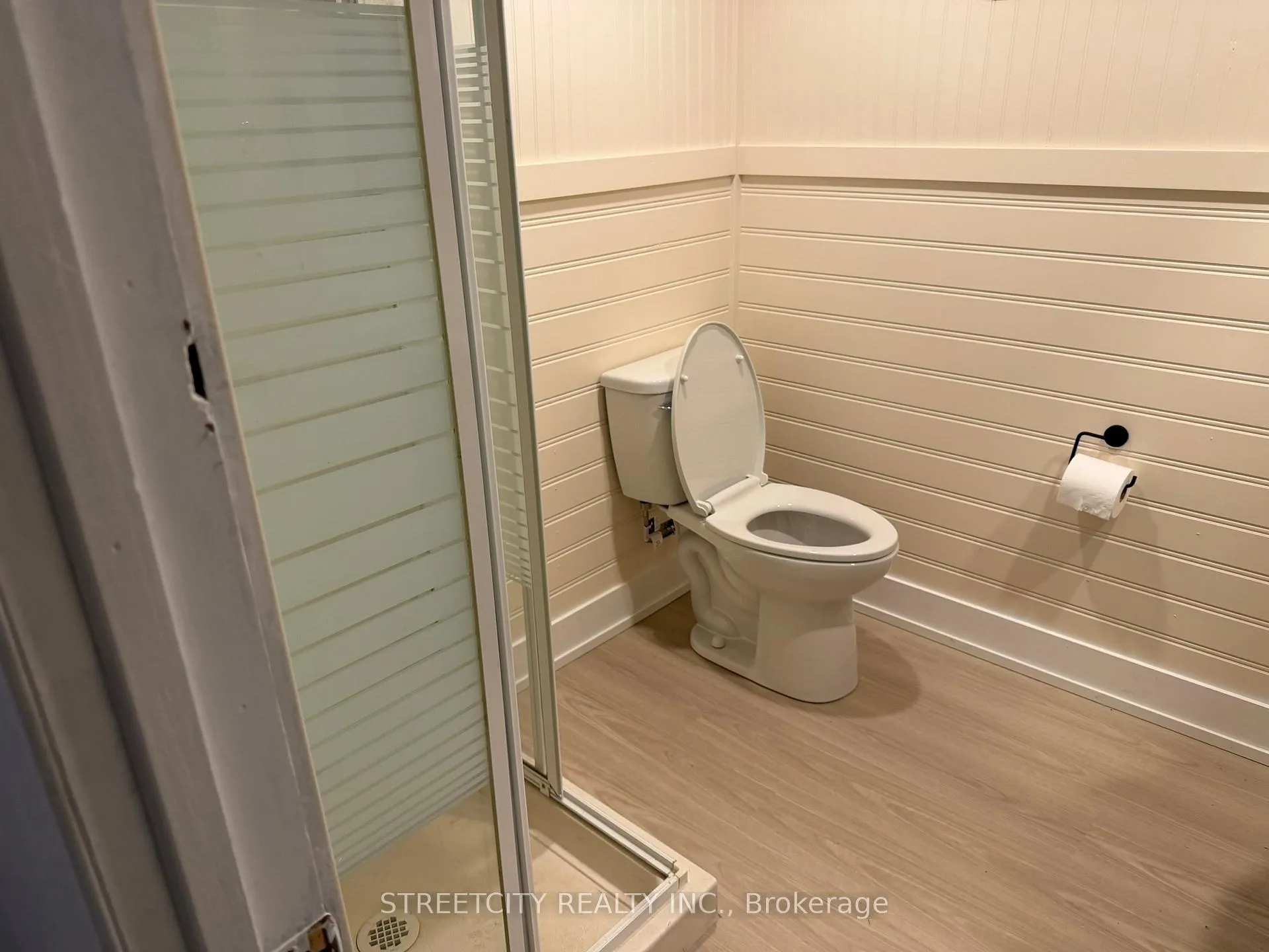 Photo 19 of 444 Scenic Drive, London, South J — HOMEH
