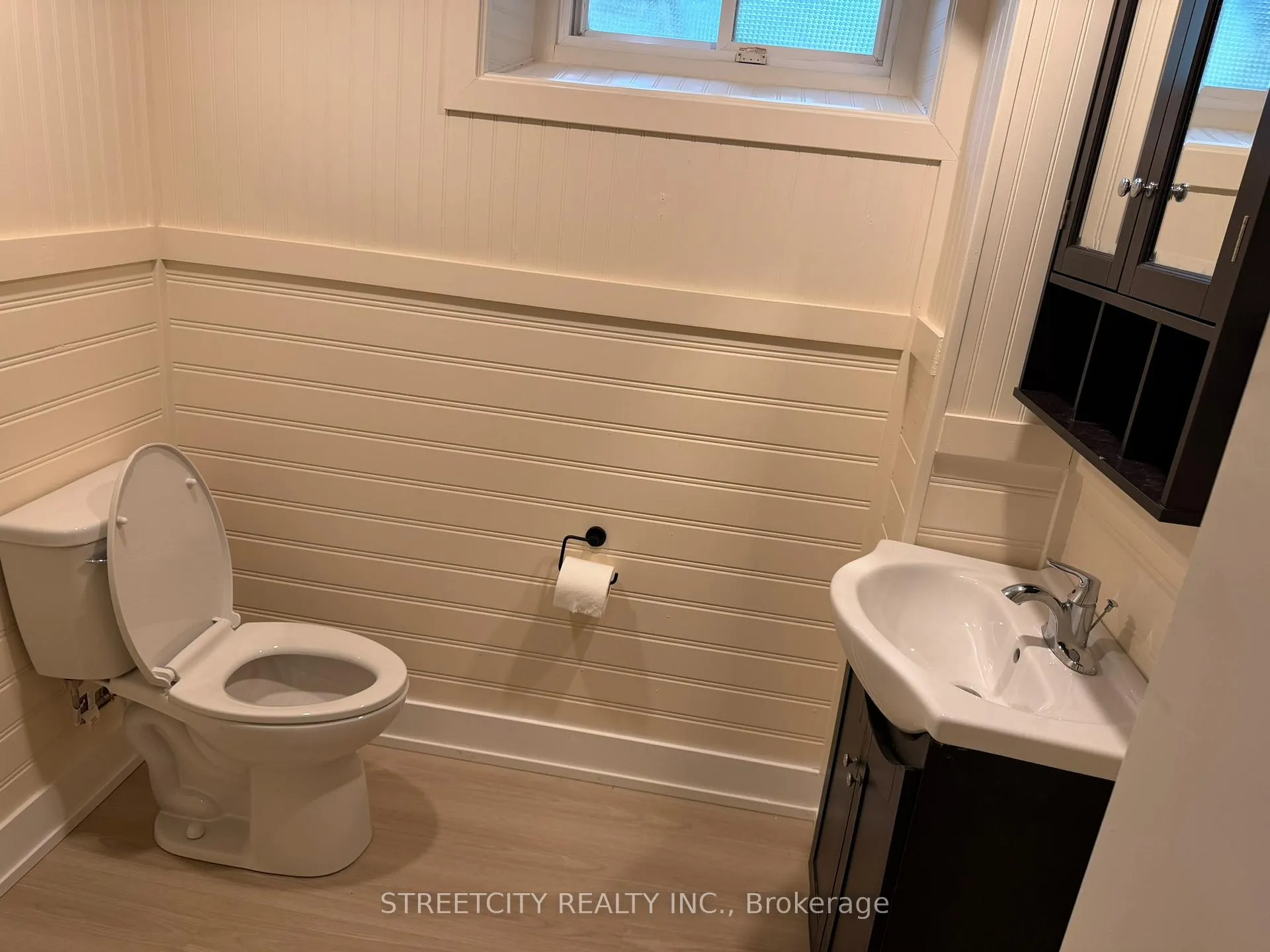Photo 20 of 444 Scenic Drive, London, South J — HOMEH