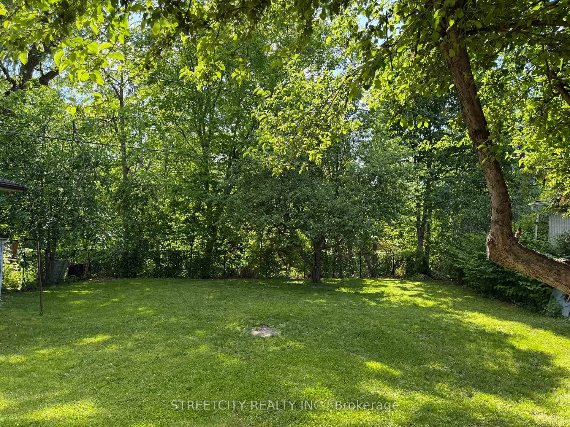 Photo 25 of 444 Scenic Drive, London, South J — HOMEH