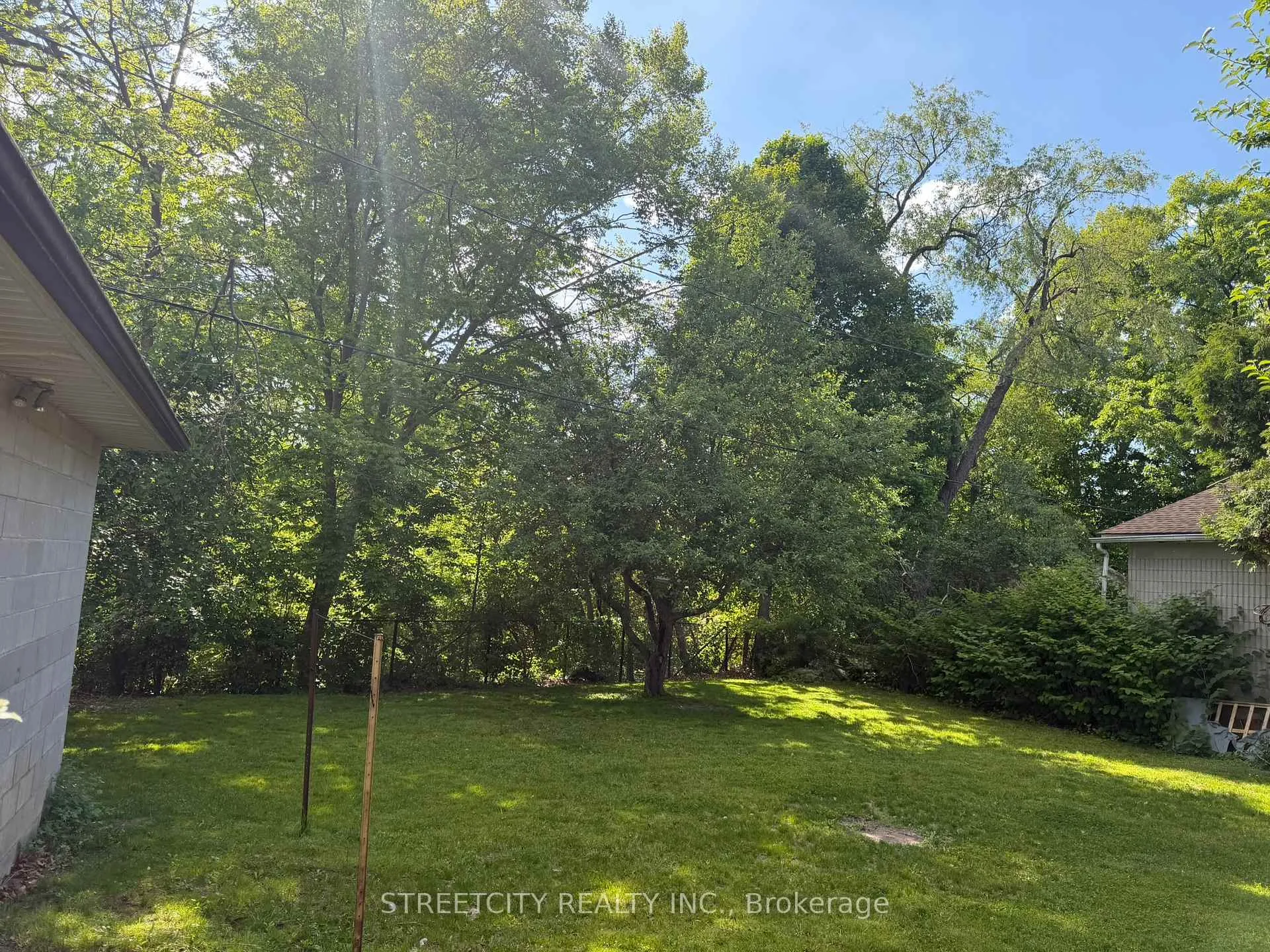 Photo 26 of 444 Scenic Drive, London, South J — HOMEH