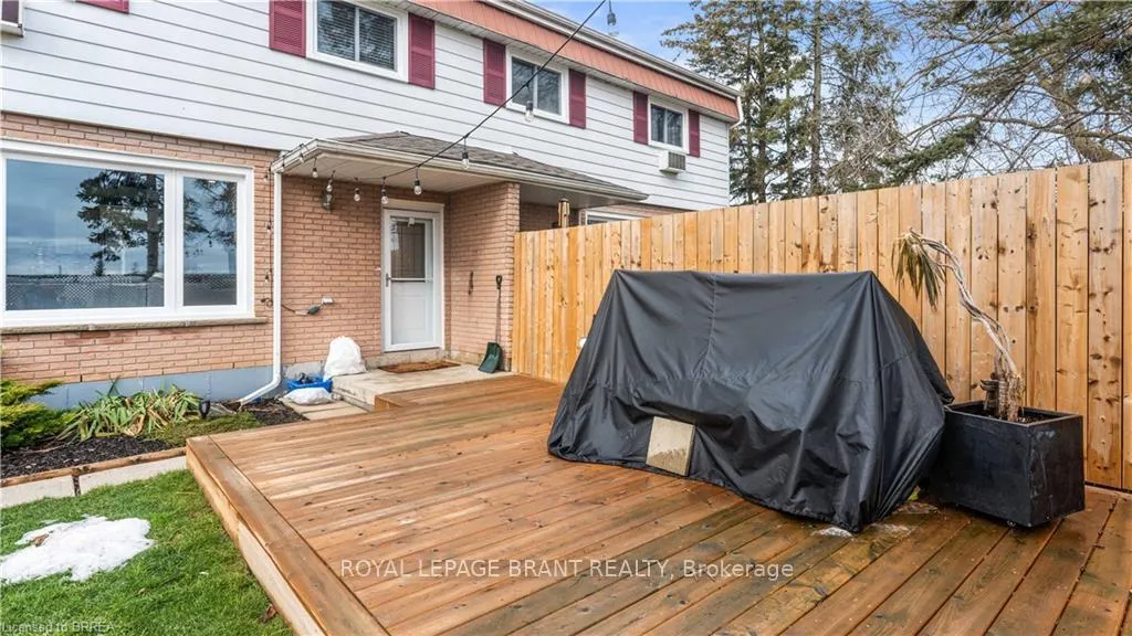 Photo 3 of Unit C, 52 Ewing Drive, Brantford — HOMEH