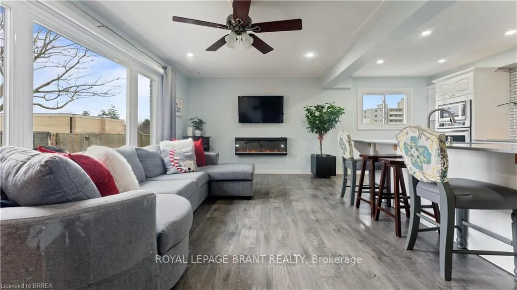 Photo 16 of Unit C, 52 Ewing Drive, Brantford — HOMEH