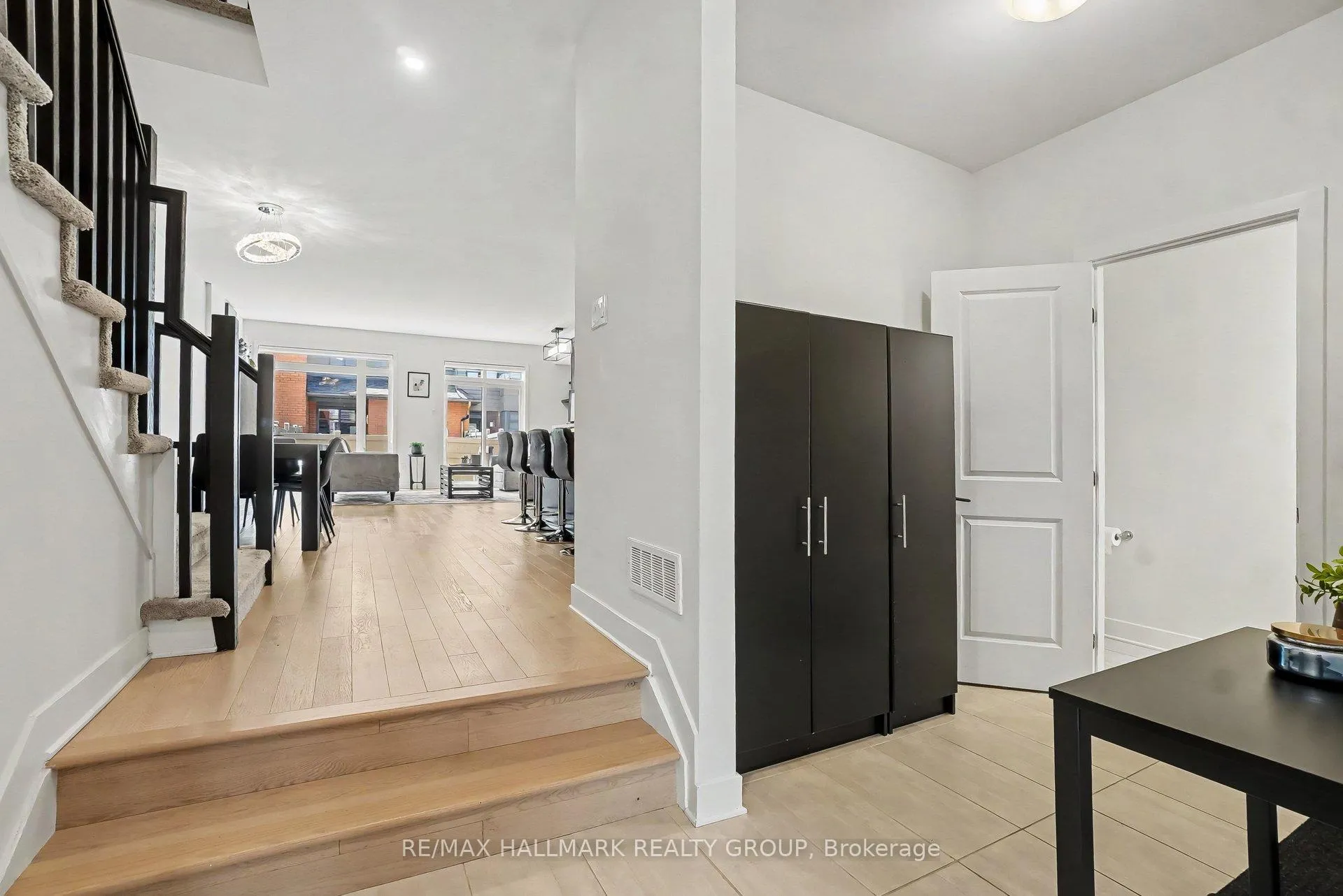 Photo 7 of 323 Wabasso Lane, Ottawa, Leitrim — HOMEH