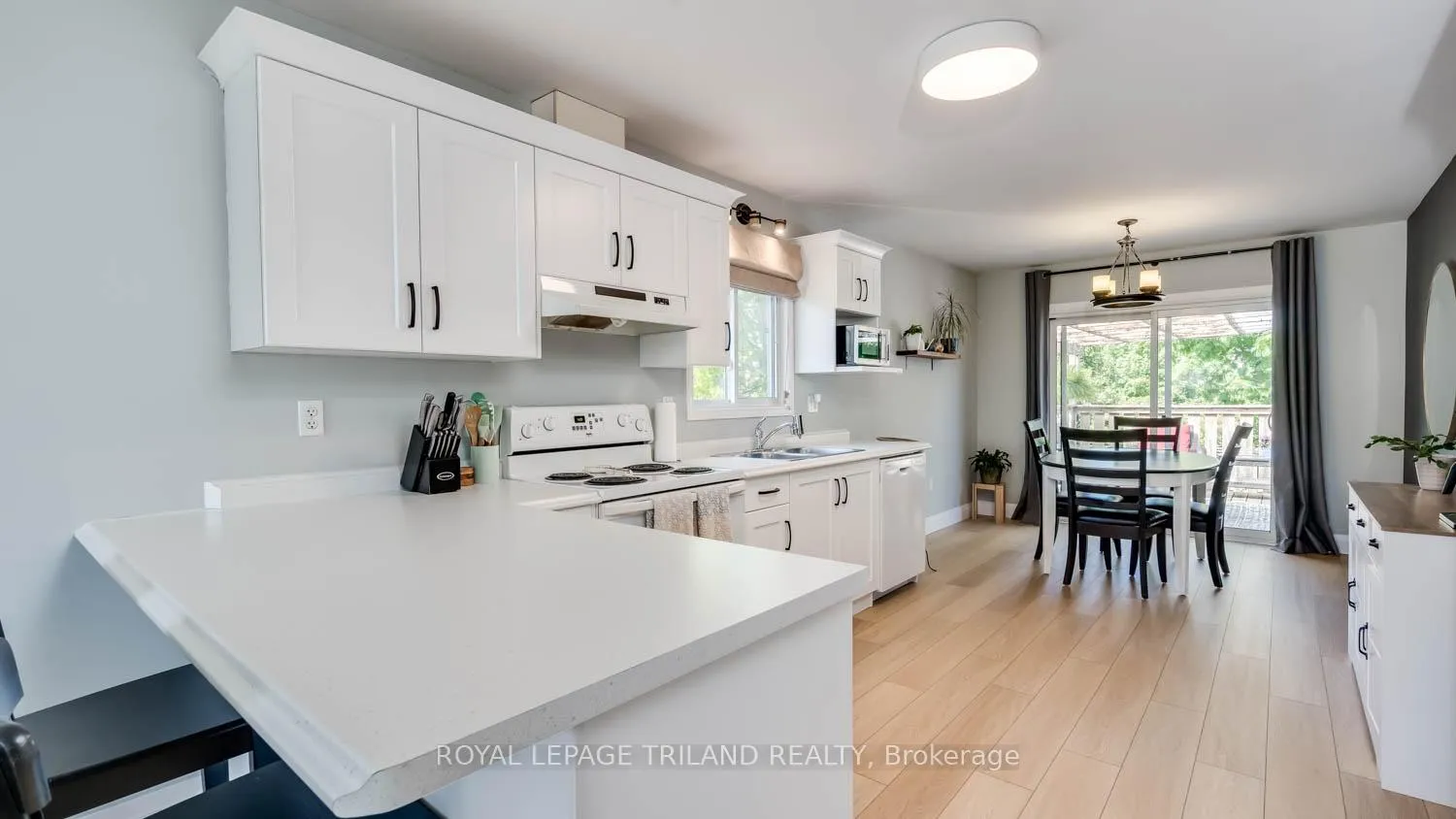 Photo 6 of 271 Mogg Street, Strathroy-Caradoc, SE — HOMEH