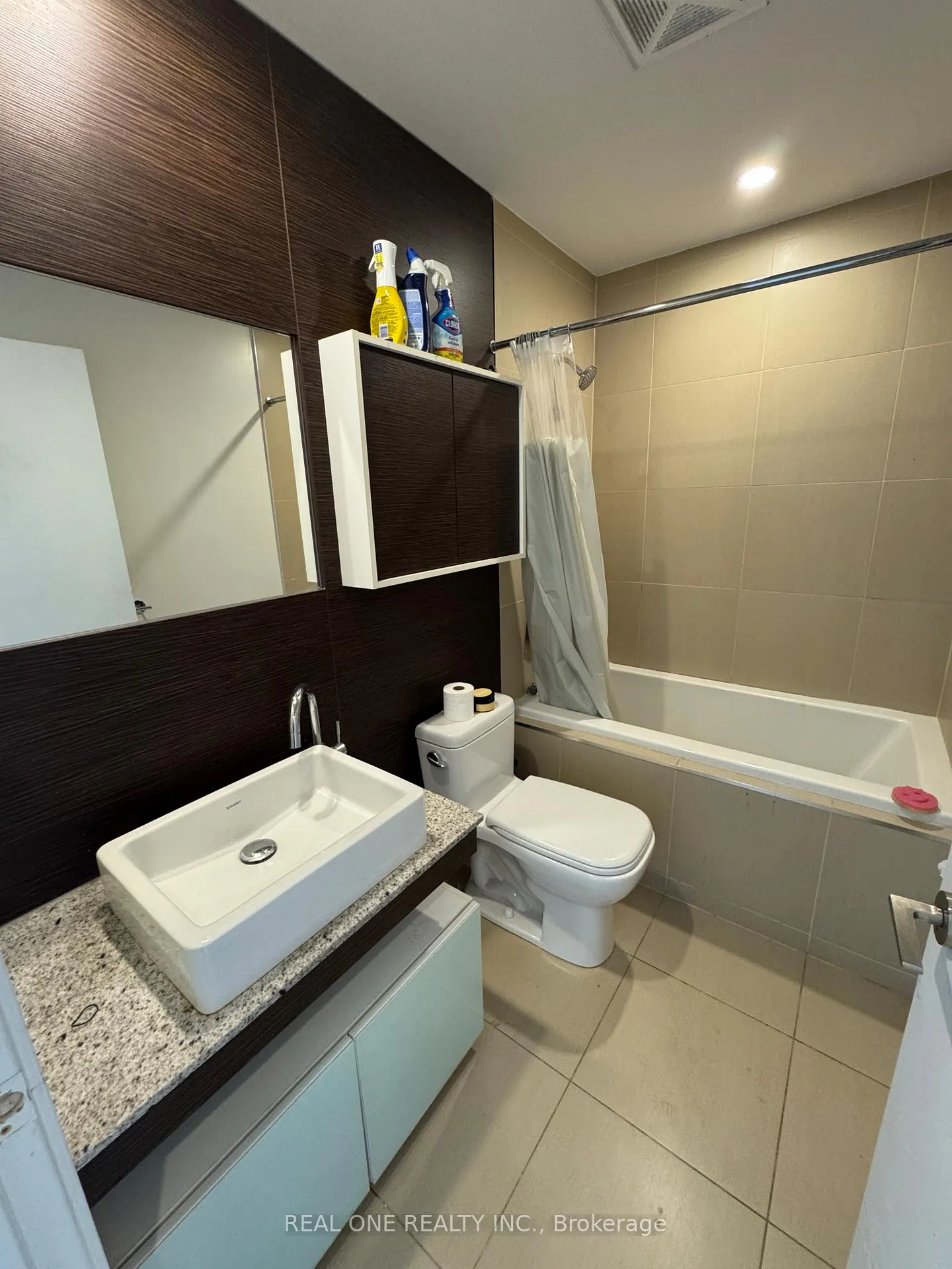 Photo 9 of Unit 1303, 75 St Nicholas Street, Toronto, Bay Street Corridor — HOMEH
