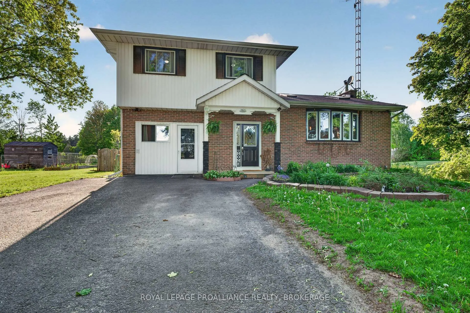 Photo 4 of 3825 Clarke Road, Kingston, North of Taylor-Kidd Blvd — HOMEH