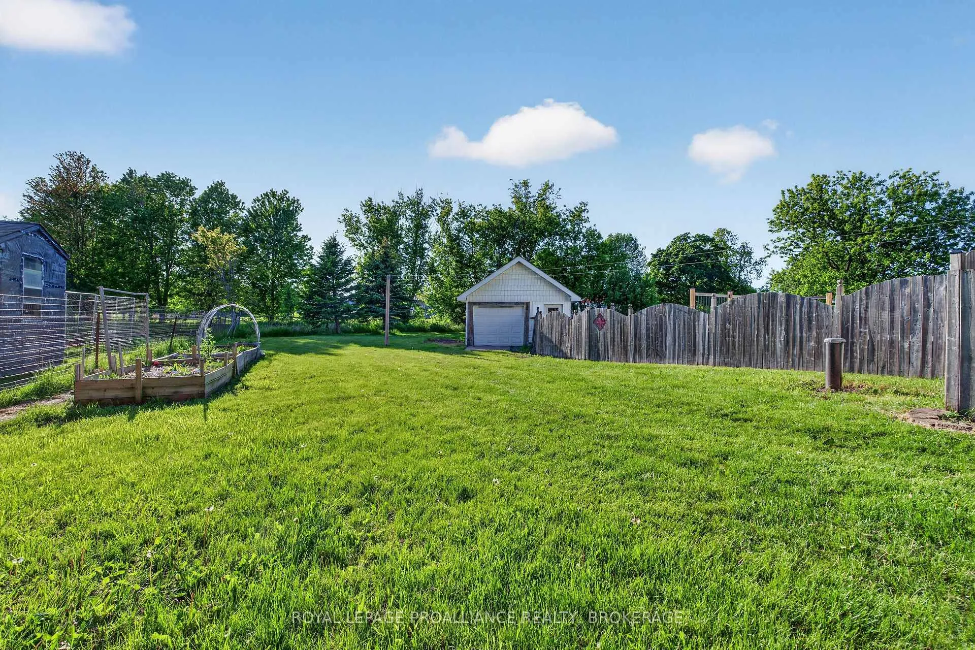 Photo 32 of 3825 Clarke Road, Kingston, North of Taylor-Kidd Blvd — HOMEH