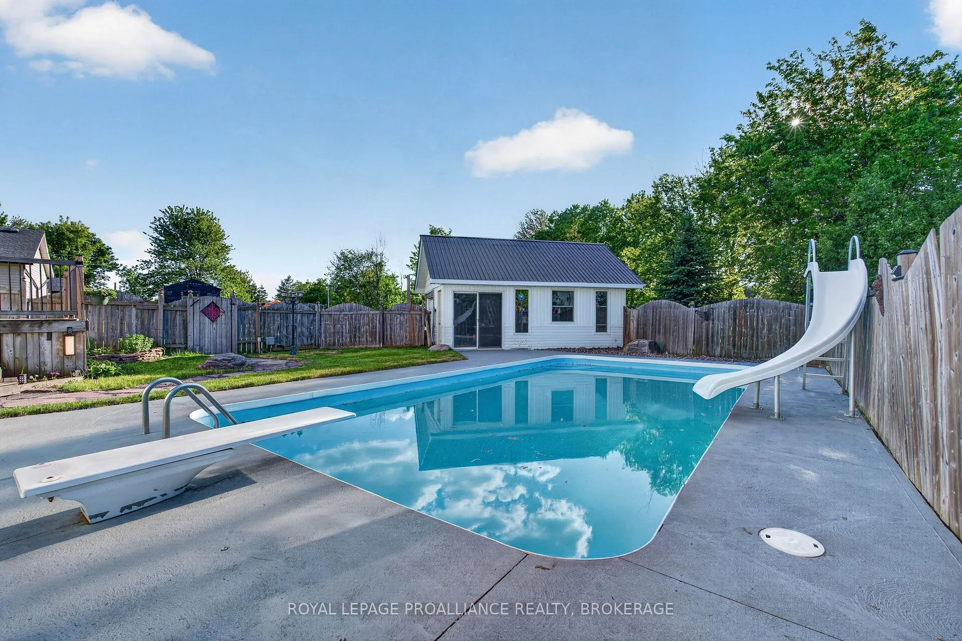 Photo 38 of 3825 Clarke Road, Kingston, North of Taylor-Kidd Blvd — HOMEH