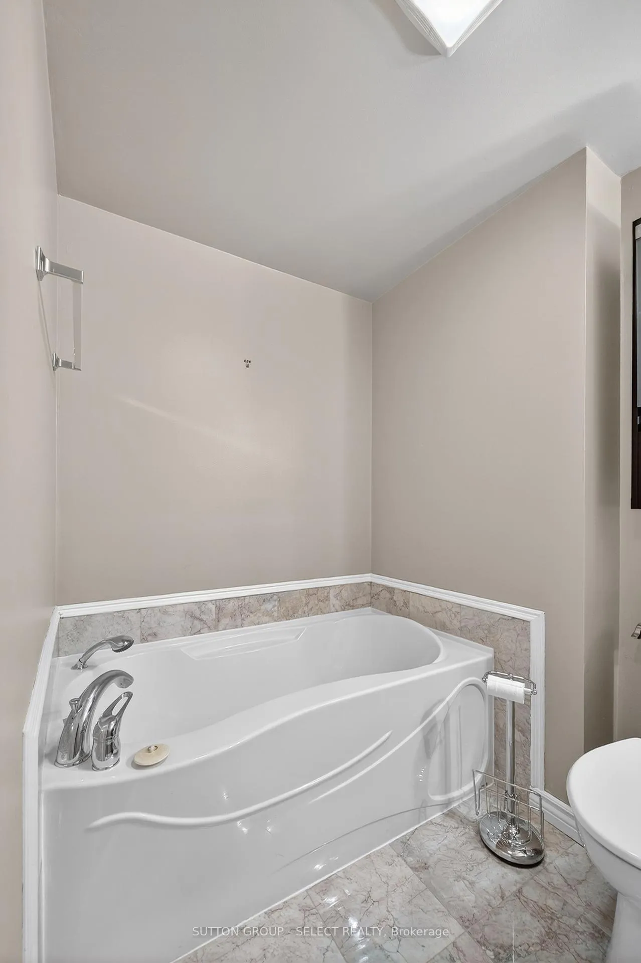 Photo 15 of Unit 36, 700 Exeter Road, London, South X — HOMEH