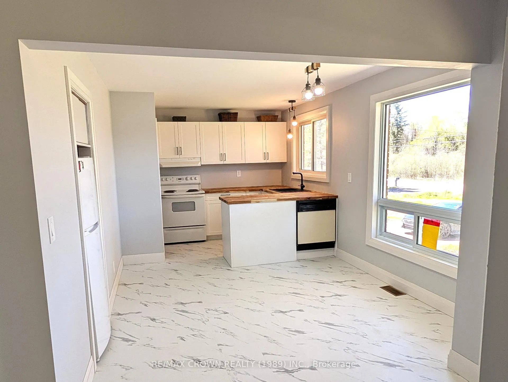 Photo 13 of 926 Corbeil Road, East Ferris, Corbeil — HOMEH