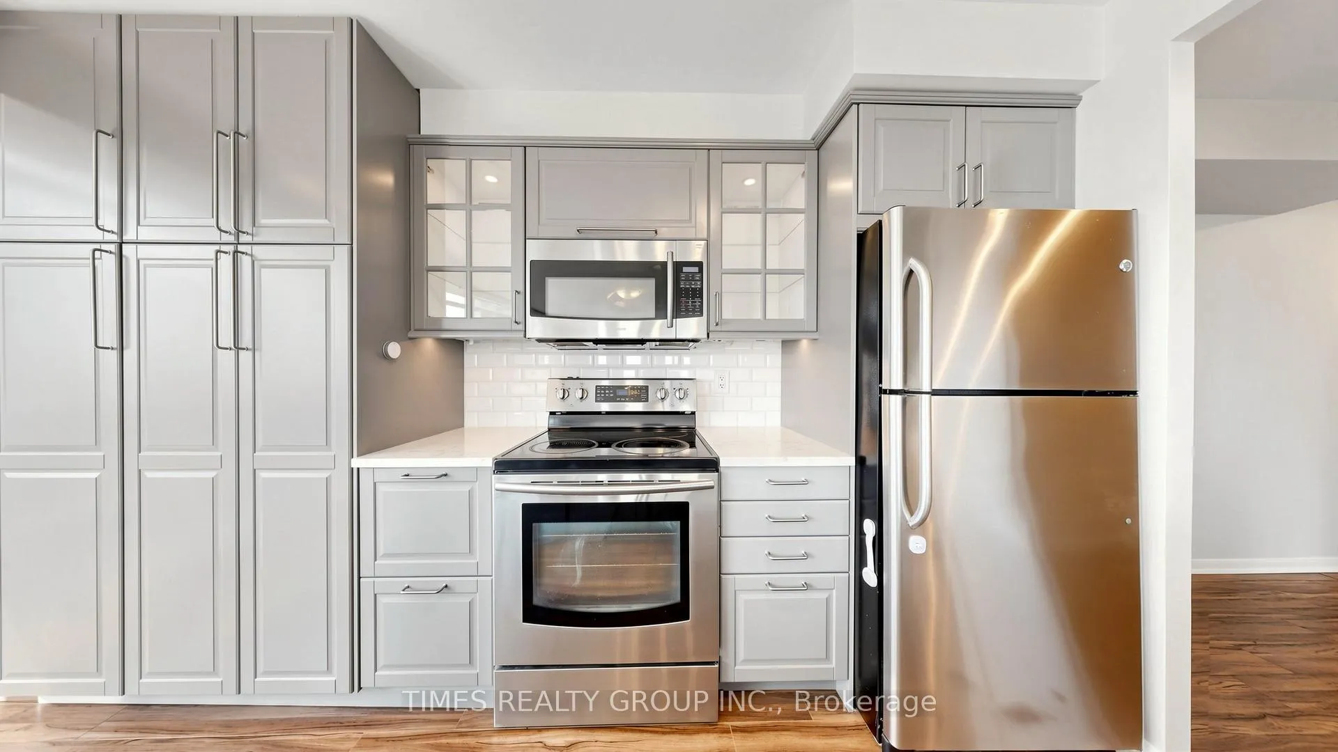 Photo 11 of Unit 1407, 185 Legion Road N, Etobicoke, Mimico — HOMEH
