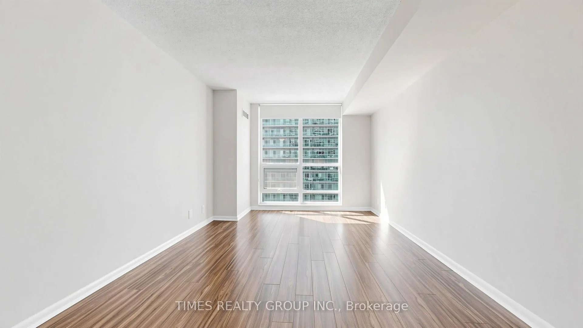 Photo 13 of Unit 1407, 185 Legion Road N, Etobicoke, Mimico — HOMEH